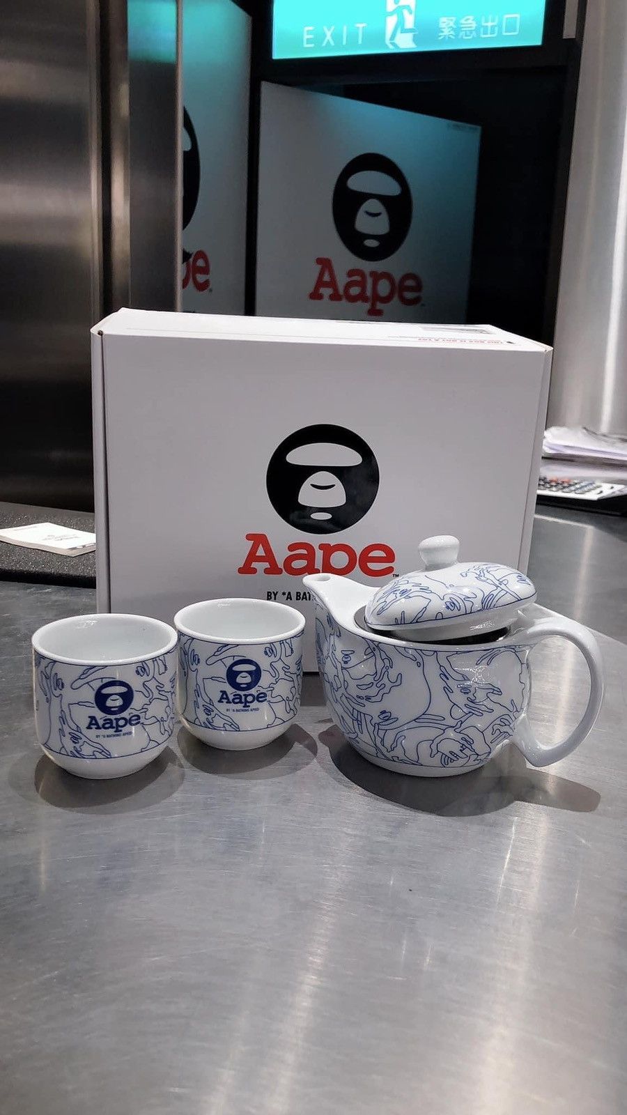 Aape Aape ceramic tea pot Size ONE SIZE - 1 Thumbnail