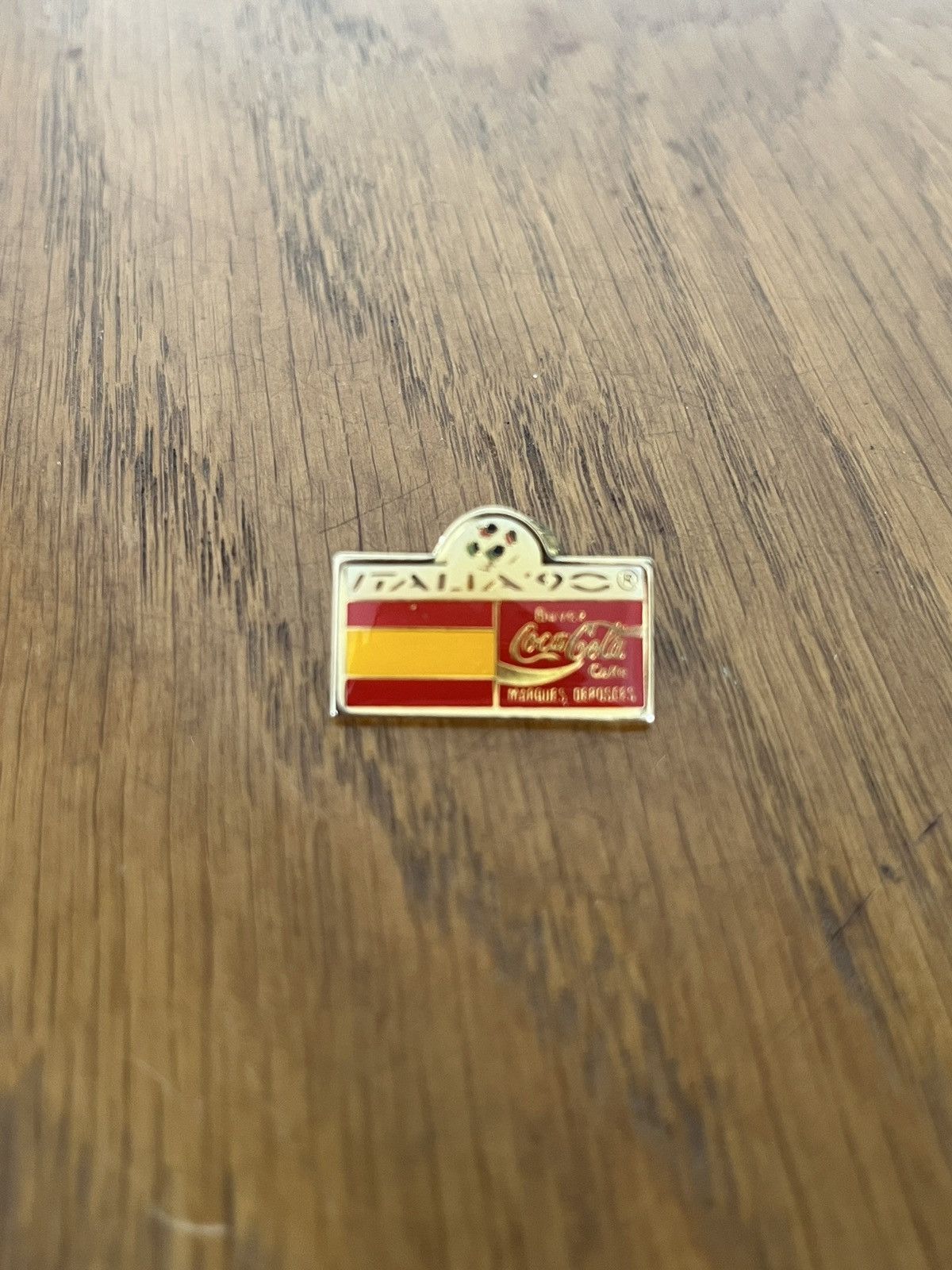 Vintage Italia 90 World Cup vintage pin : Spain Size ONE SIZE - 1 Thumbnail