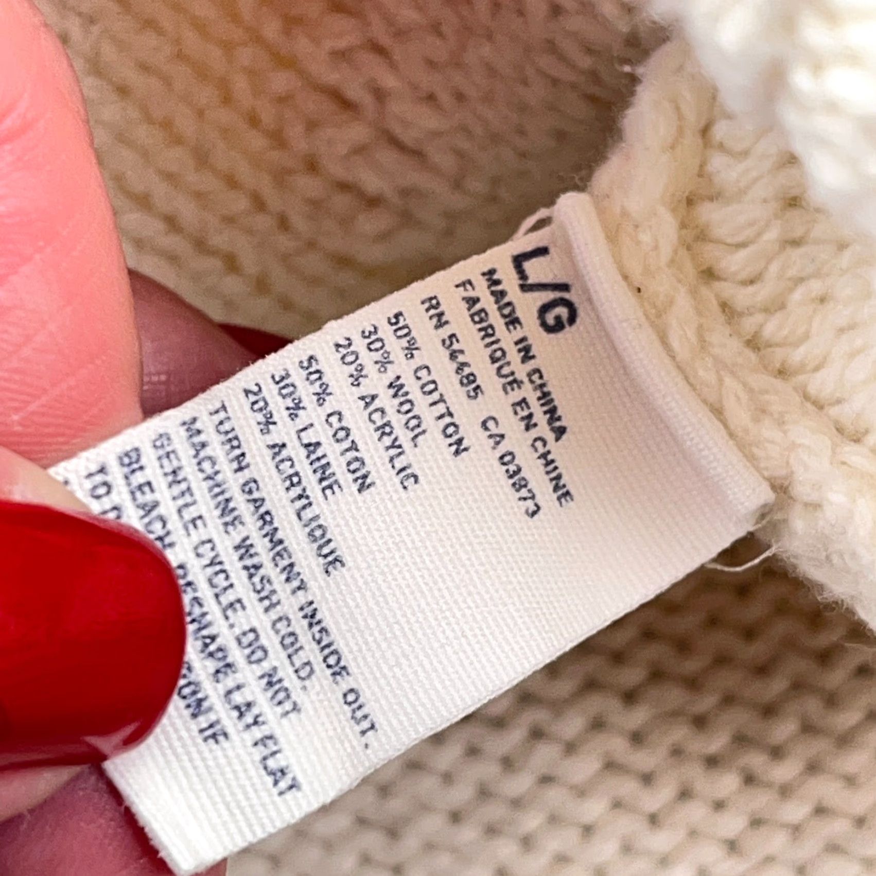 American Eagle Outfitters VINTAGE American Eagle Outfitters Cardigan Men L White Chunky Knit Geometric 80s Logo Classic Preppy Sweater Mens Size US L / EU 52-54 / 3 - 6 Thumbnail