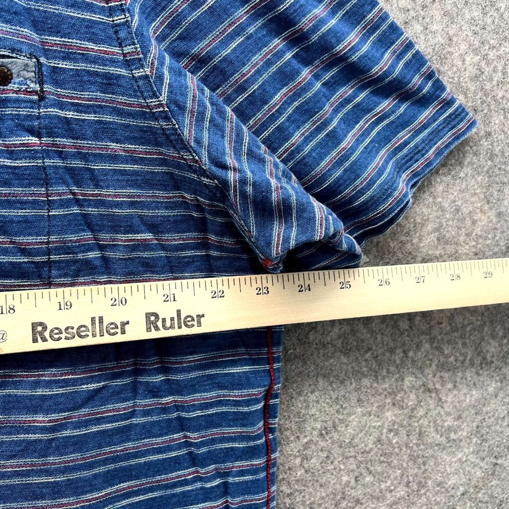 Tommy Bahama Tommy Bahama Polo Shirt Men XL Blue Striped Short Sleeve Casual Button 46 Chest Regular Fit Size US XL / EU 56 / 4 - 3 Thumbnail