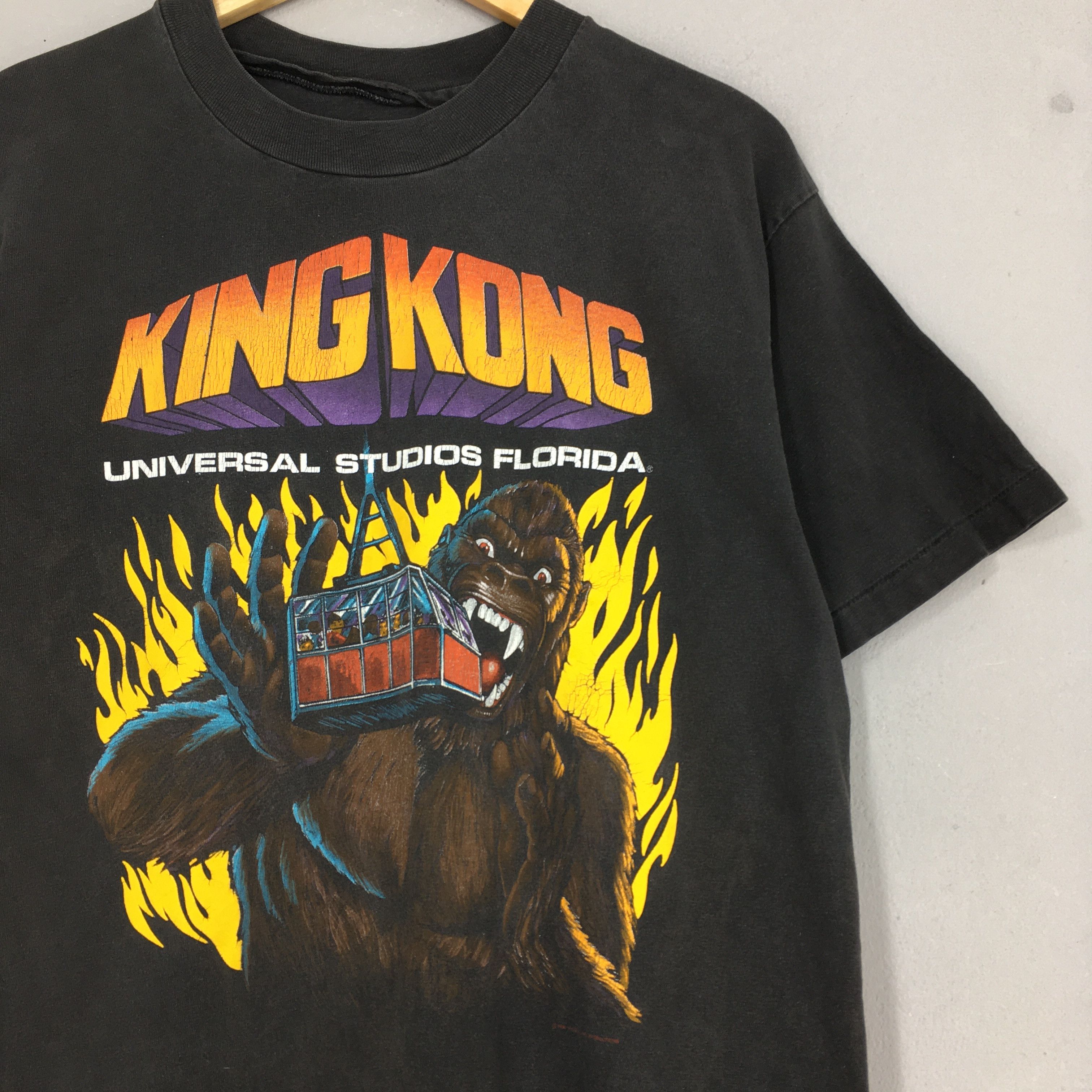 Universal Studios × Vintage Universal Studios Hollywood Jurassic World King Kong Tshirt Size US M / EU 48-50 / 2 - 2 Thumbnail