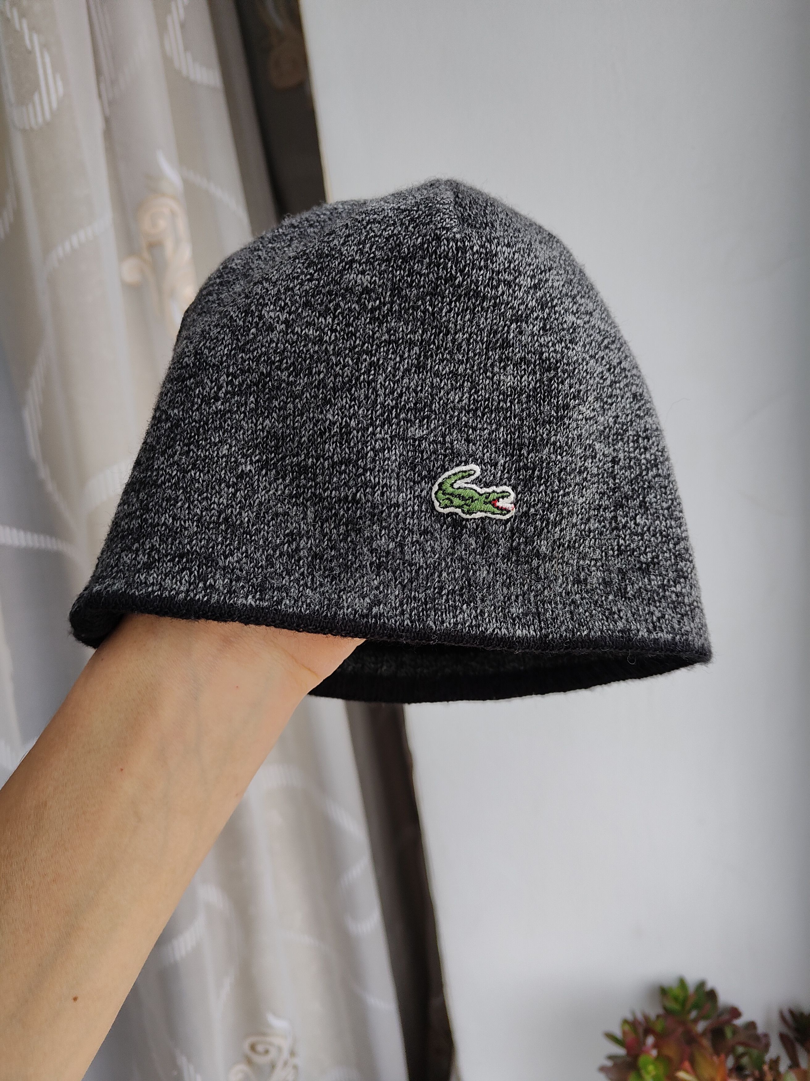 Lacoste Vintage Reversible Lacoste Beanie Hat To The Middle Ears Size ONE SIZE - 7 Thumbnail