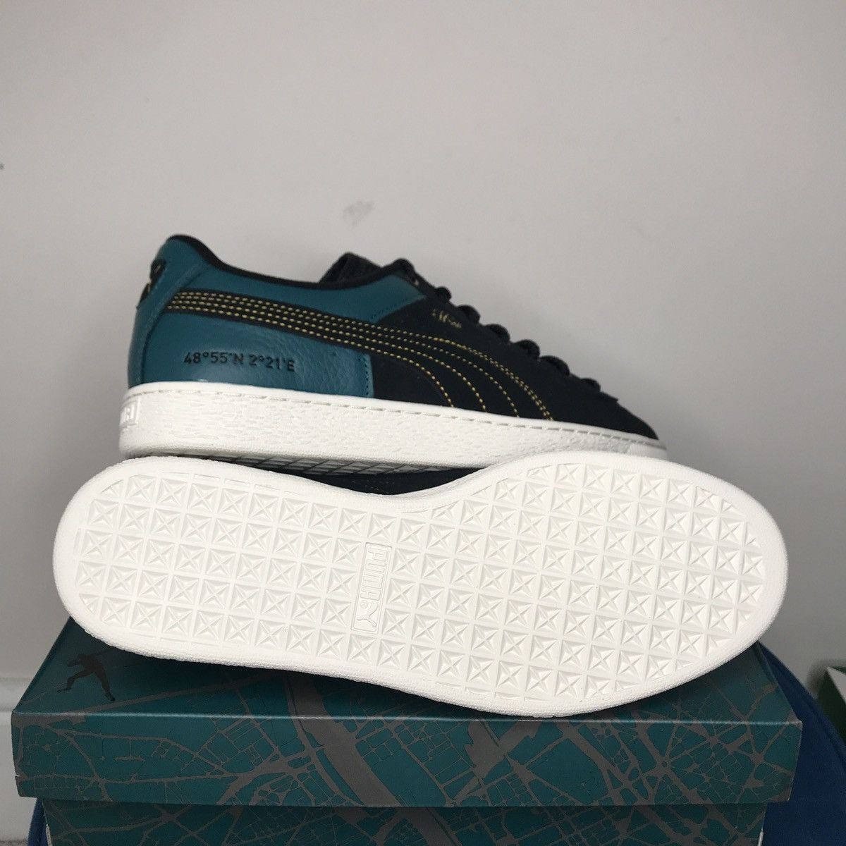 Puma PUMA x USAIN BOLT SUEDE SIZE 10 US Size US 10 / EU 43 - 11 Thumbnail