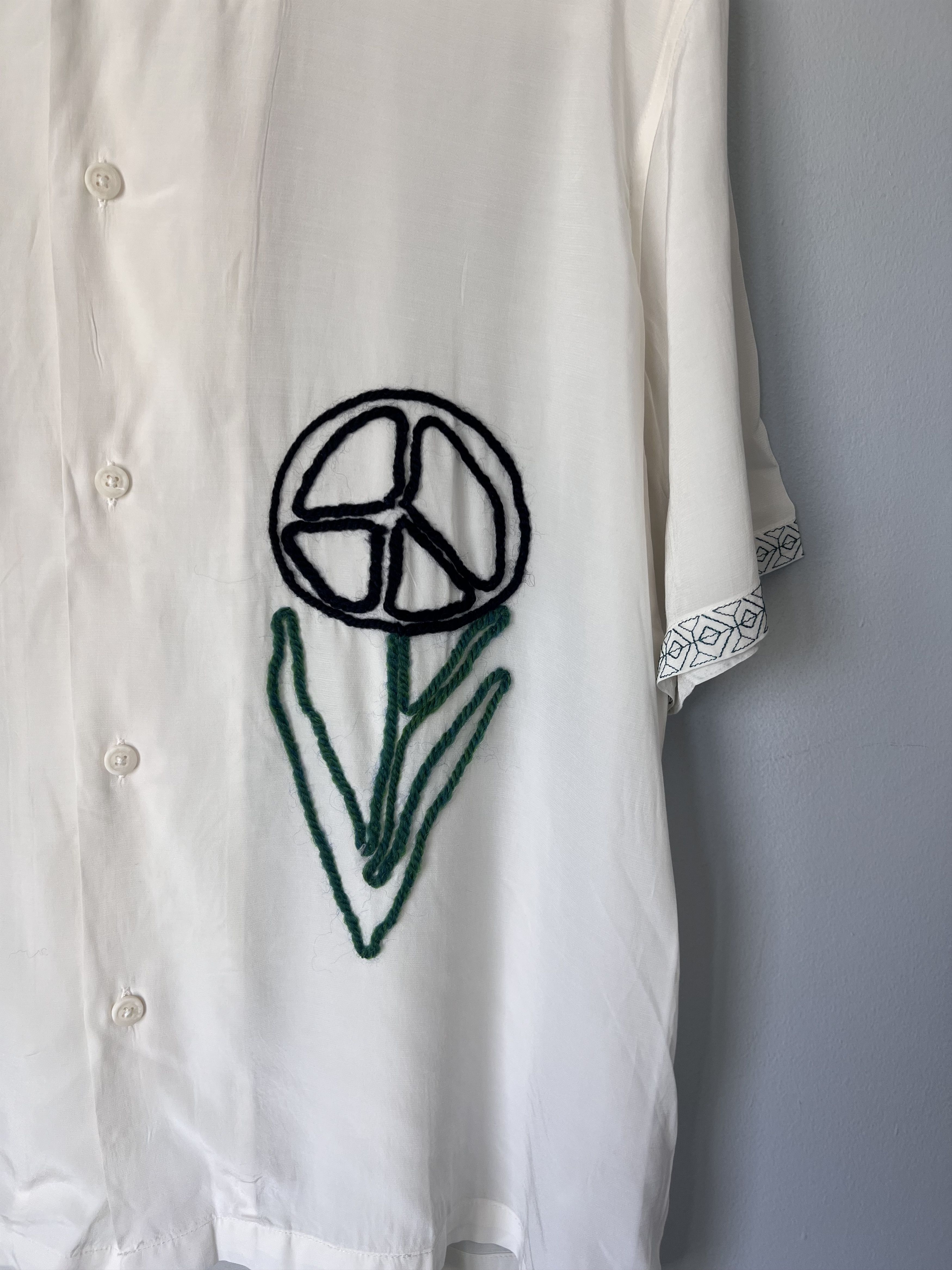 Madhappy Madhappy Embroidered Synergy Camp Collar Shirt in White Size US L / EU 52-54 / 3 - 4 Thumbnail