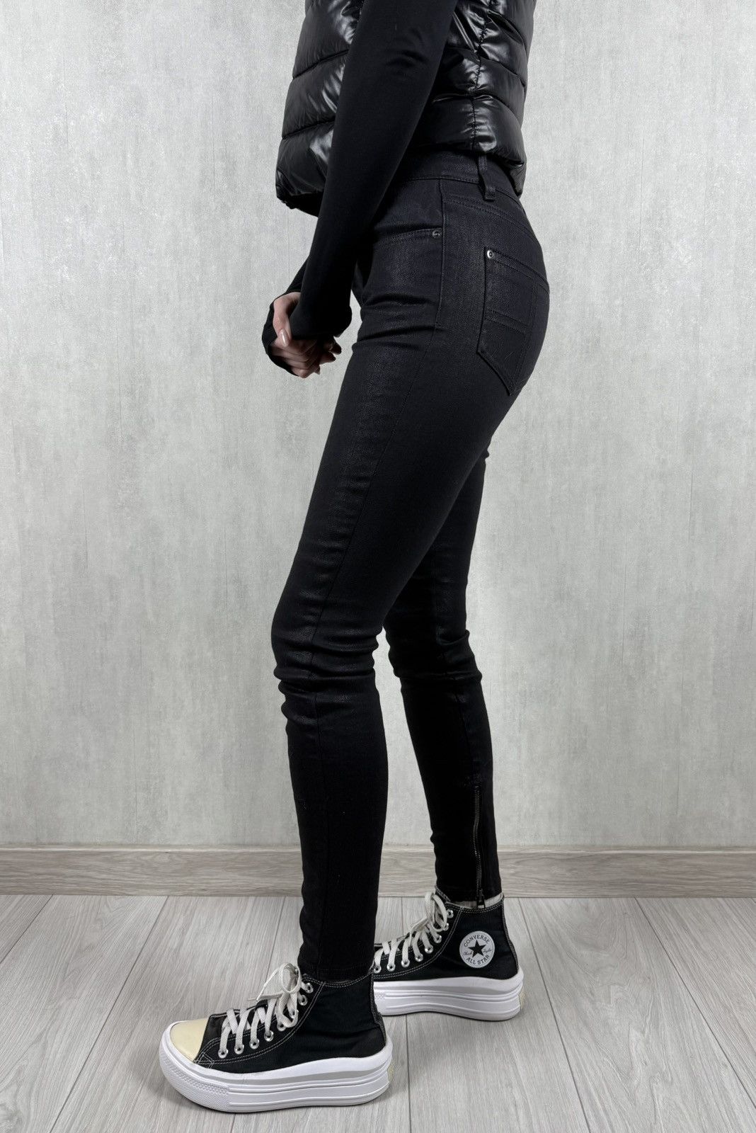 Tom Ford Tom Ford Women’s Zip Denim Jeans Pants Size 25 Size 25" / US 0 / IT 36 - 2 Thumbnail