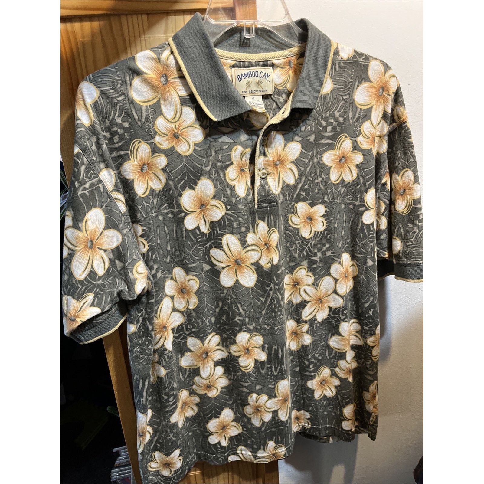 Other Bamboo Cay Polo Shirt Men’s XL Gray Floral Hawaiian SS VTG Size US XL / EU 56 / 4 - 10 Thumbnail