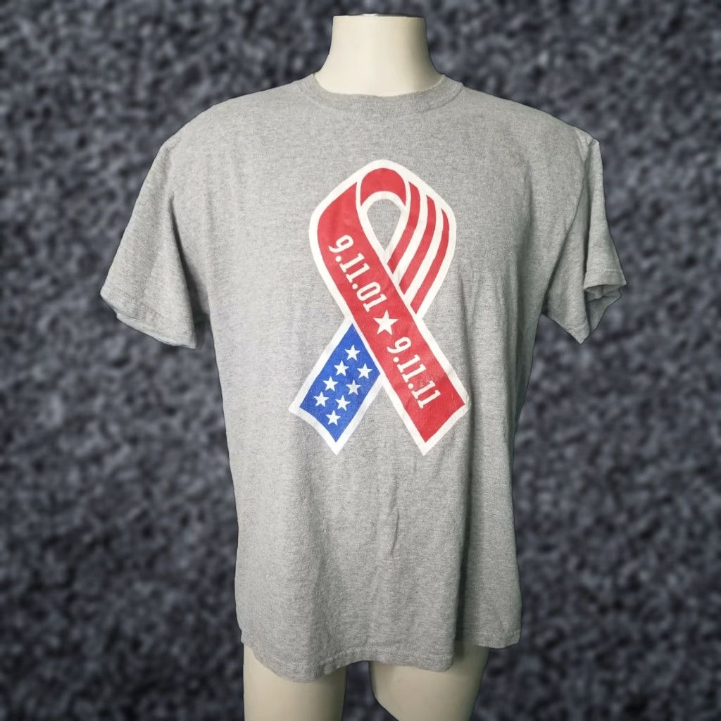 Fruit Of The Loom Vintage Mens L 9/11 Ribbon Memorial Short Sleeve T Shirt Size US L / EU 52-54 / 3 - 1 Thumbnail