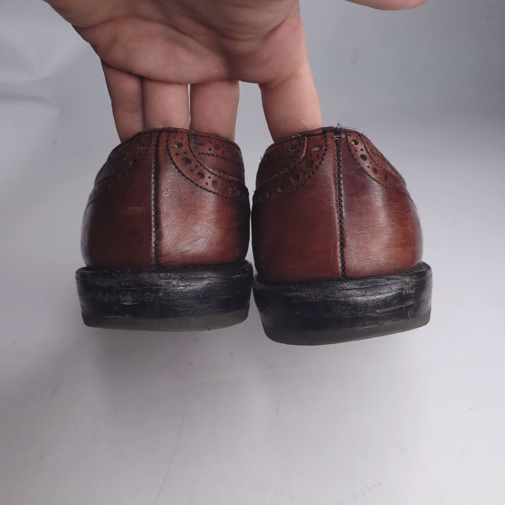Allen Edmonds Allen Edmonds Dress Shoes Mens 9.5 Brown Lexington USA Leather Wingtip Cap Oxford Shoes Size ONE SIZE - 6 Thumbnail