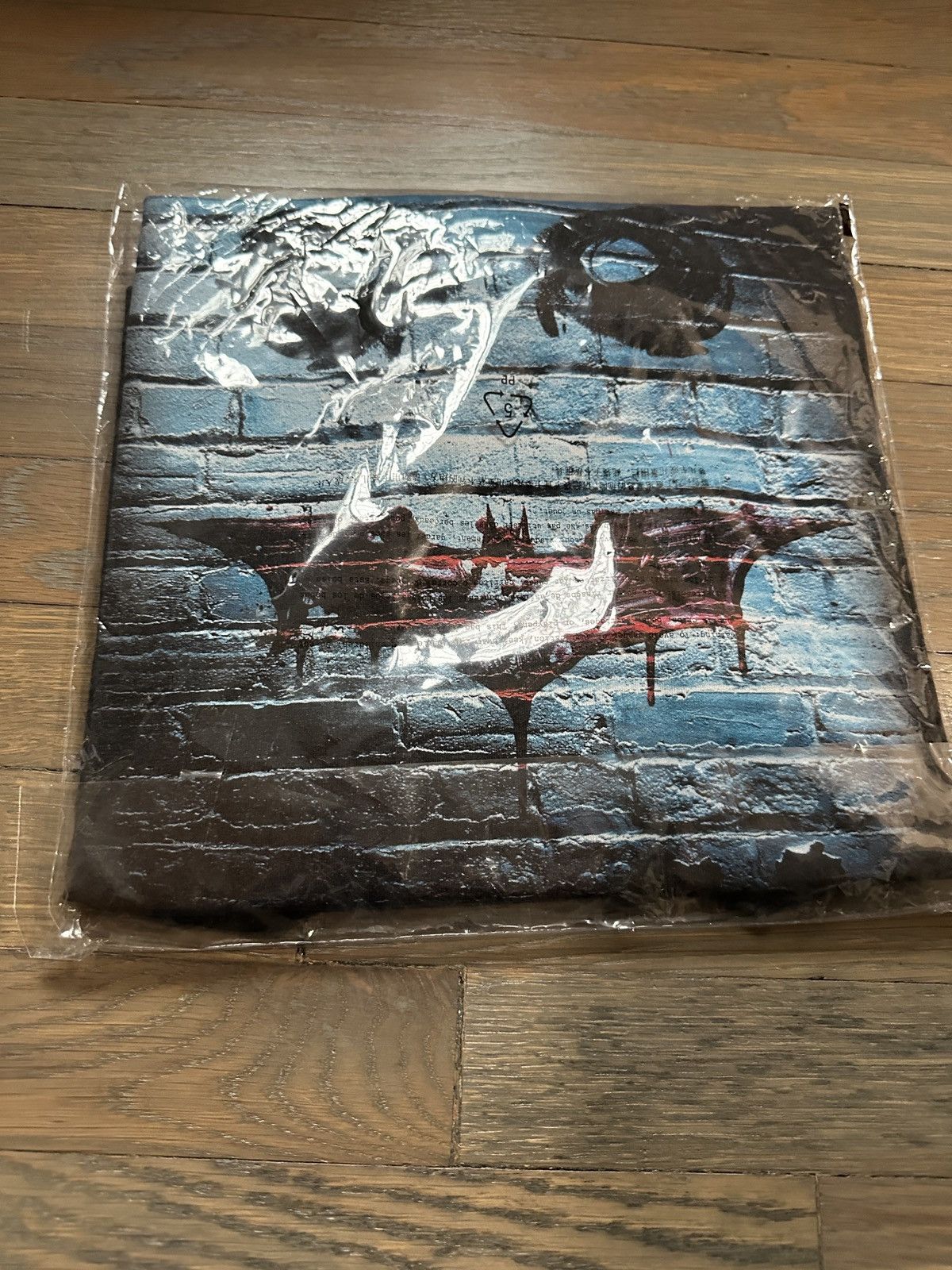 DC Comics × Kith Batman | Kith Dark Knight Teaser Vintage Tee Size US XXL / EU 58 / 5 - 3 Thumbnail