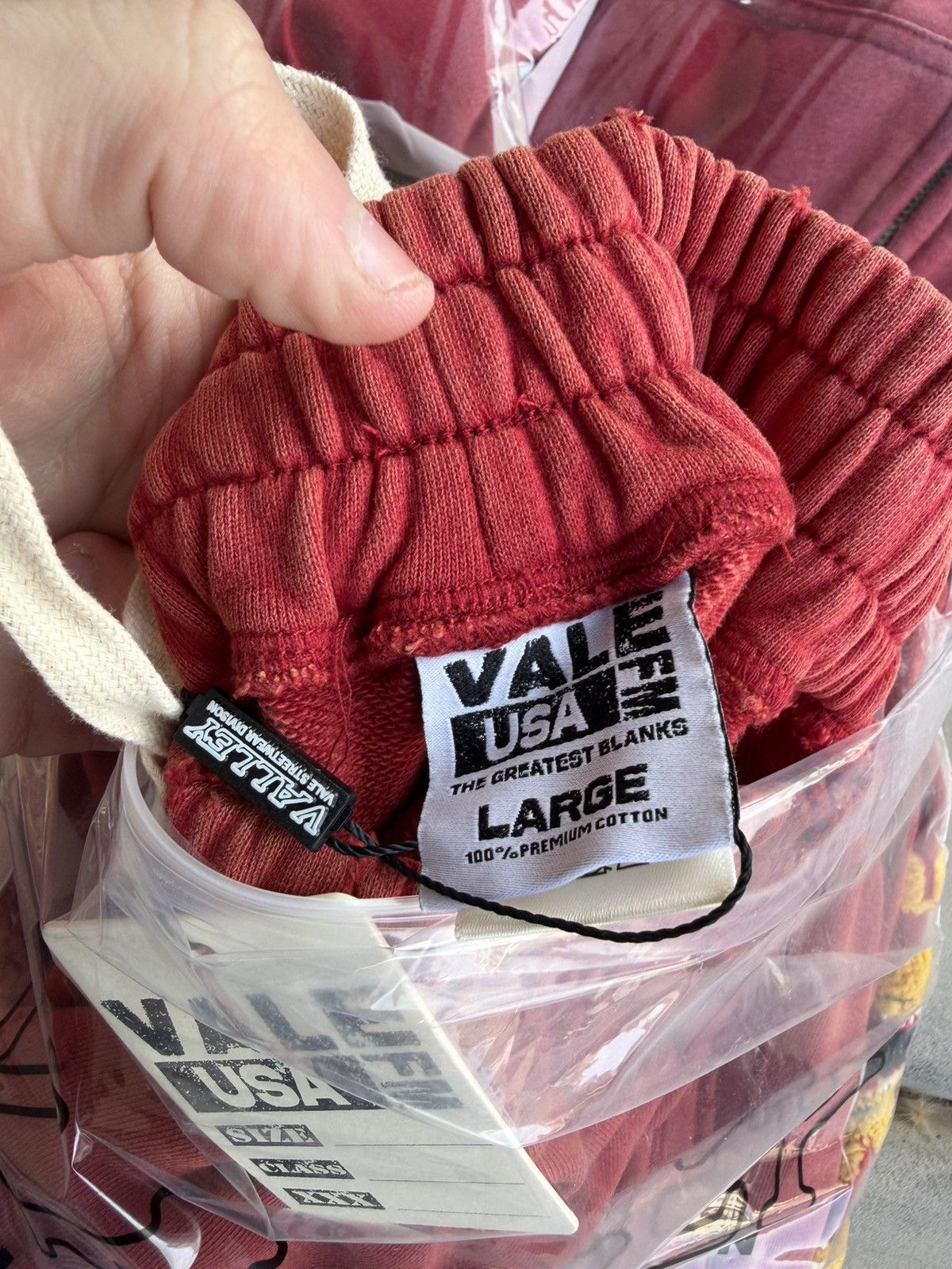 Vale Vale Forever La Flare Sweats – Red NWT Size Large Size US 34 / EU 50 - 8 Thumbnail