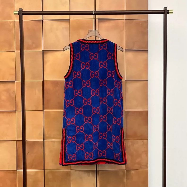 Gucci Gucci Red and blue contrast color old flower full print fle Size S / US 4 / IT 40 - 2 Thumbnail