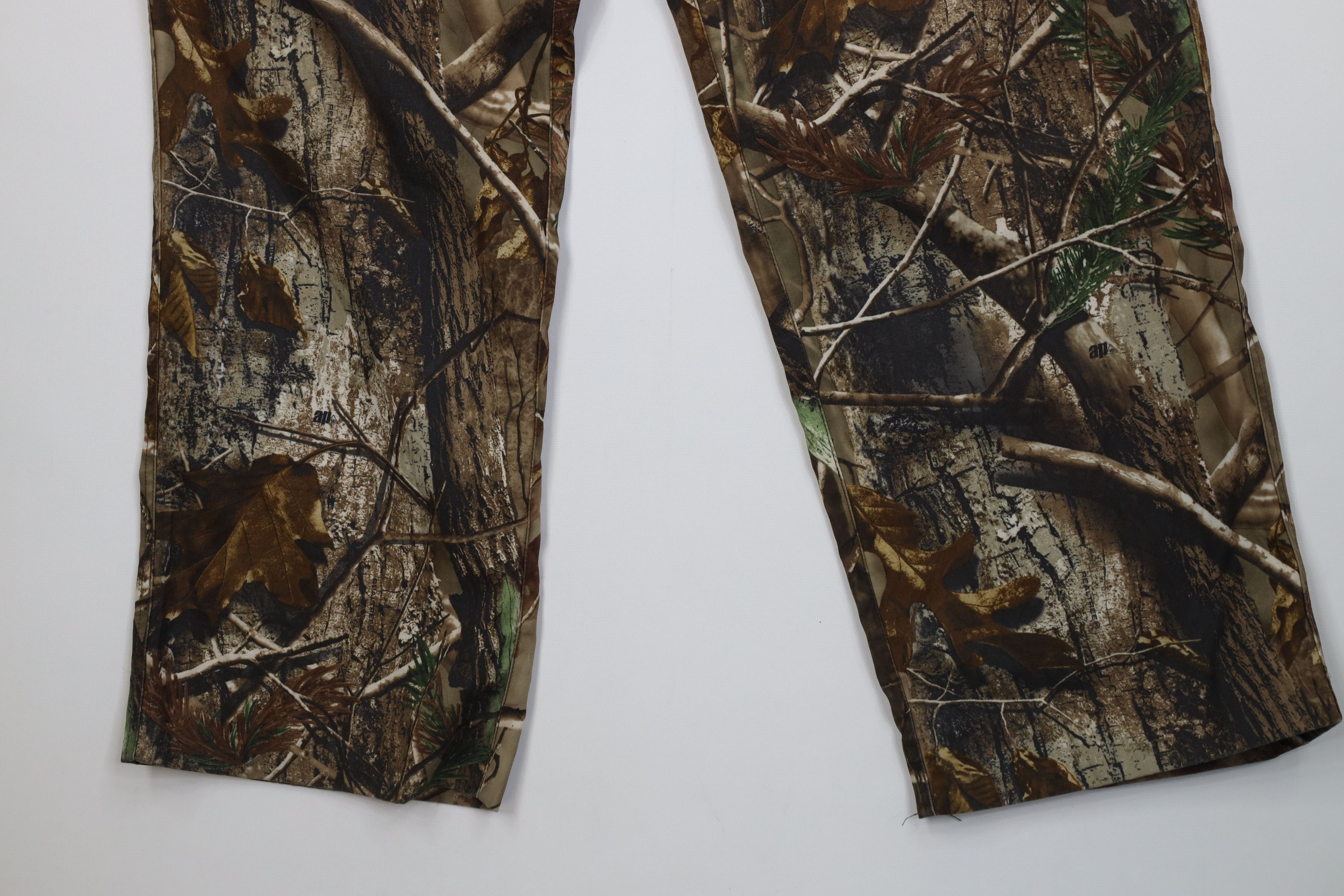 Vintage Vintage Streetwear Shield Camouflage Wide Leg Cargo Pants Size US 36 / EU 52 - 4 Thumbnail