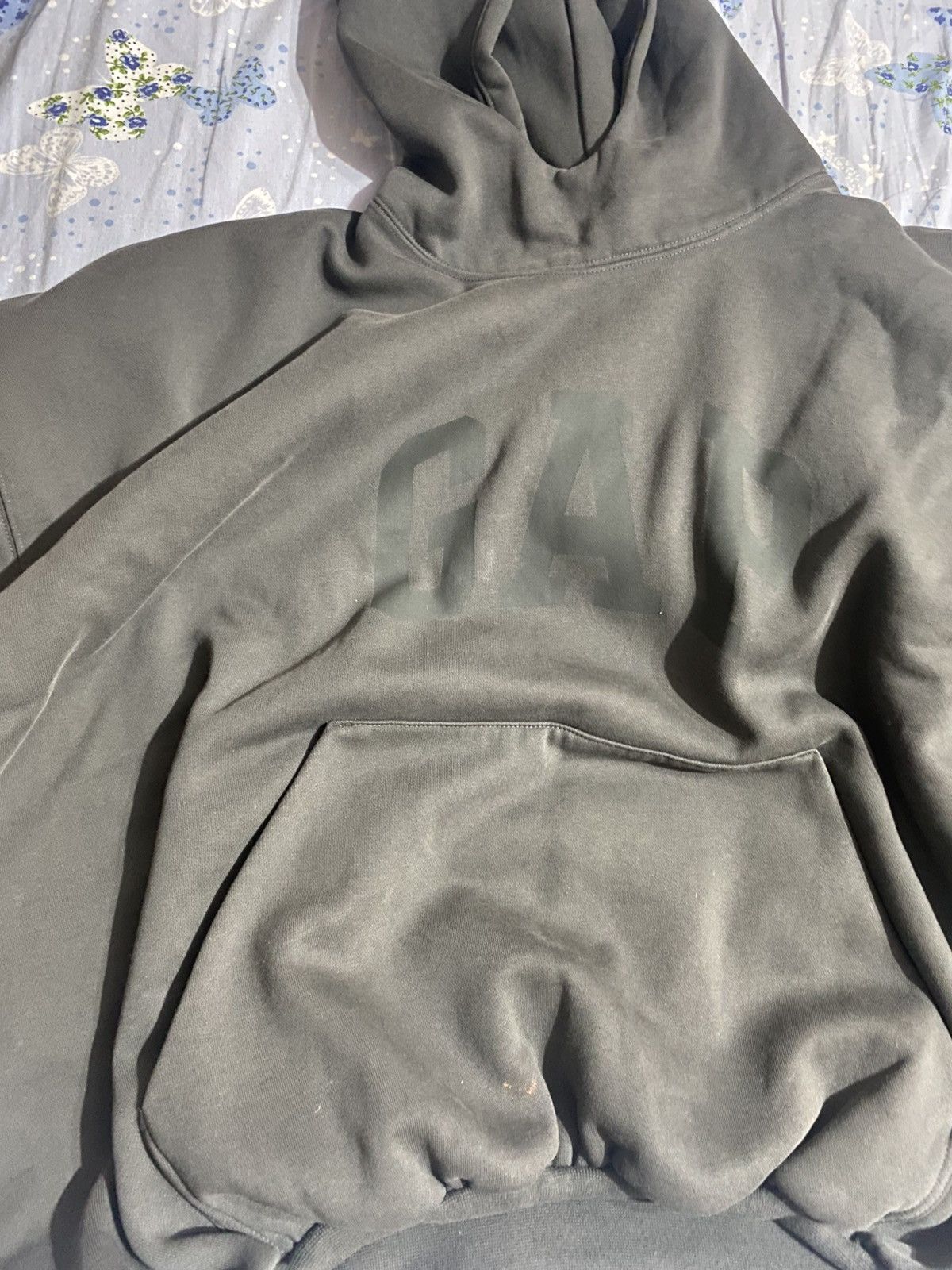 Balenciaga × Gap × Yeezy BNWT Yeezy Gap Balenciaga Dove Hoodie Size US M / EU 48-50 / 2 - 16 Thumbnail
