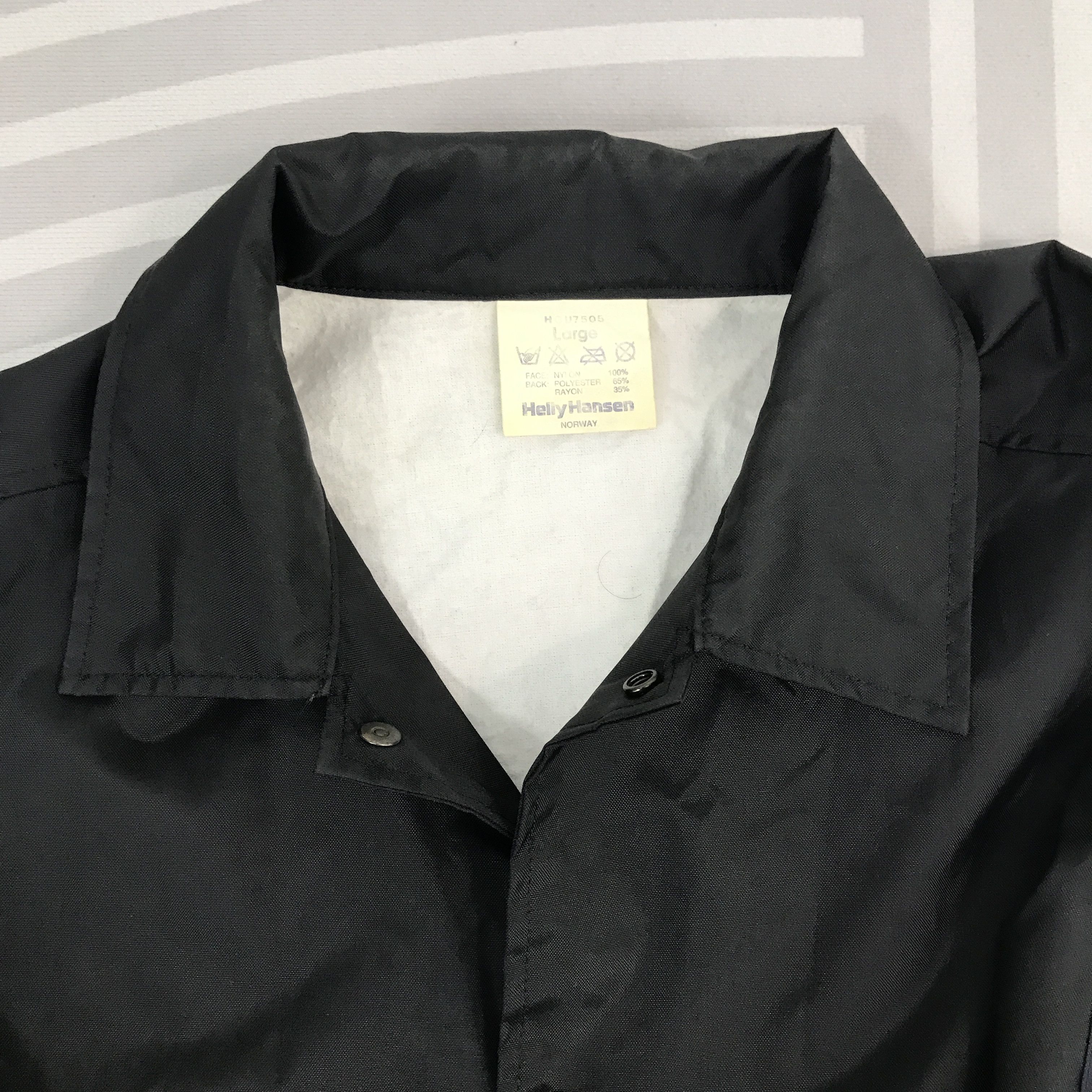 Helly Hansen × Vintage Vintage Helly Hansen Windbreaker Snap button Jacket Size US L / EU 52-54 / 3 - 9 Thumbnail
