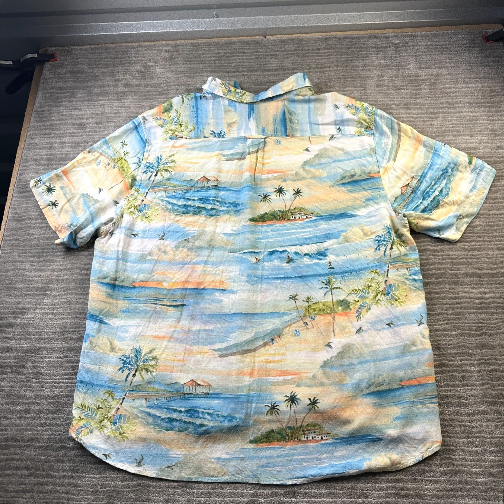 Tommy Bahama VINTAGE Tommy Bahama Shirt Mens 3XL Blue Short Sleeve Camp Veracruz Cay Geometric Pattern Button-Up Collared Casual Travel Summer Size US XXL / EU 58 / 5 - 2 Thumbnail