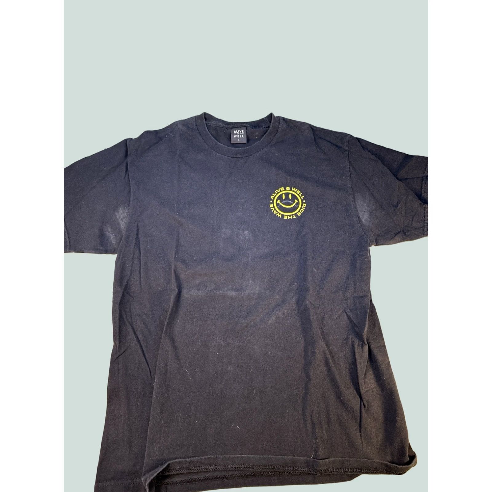 Vintage Alive & Well T-Shirt Smiley Face Graphic Ride the Wave Black L Mens Size US L / EU 52-54 / 3 - 1 Thumbnail