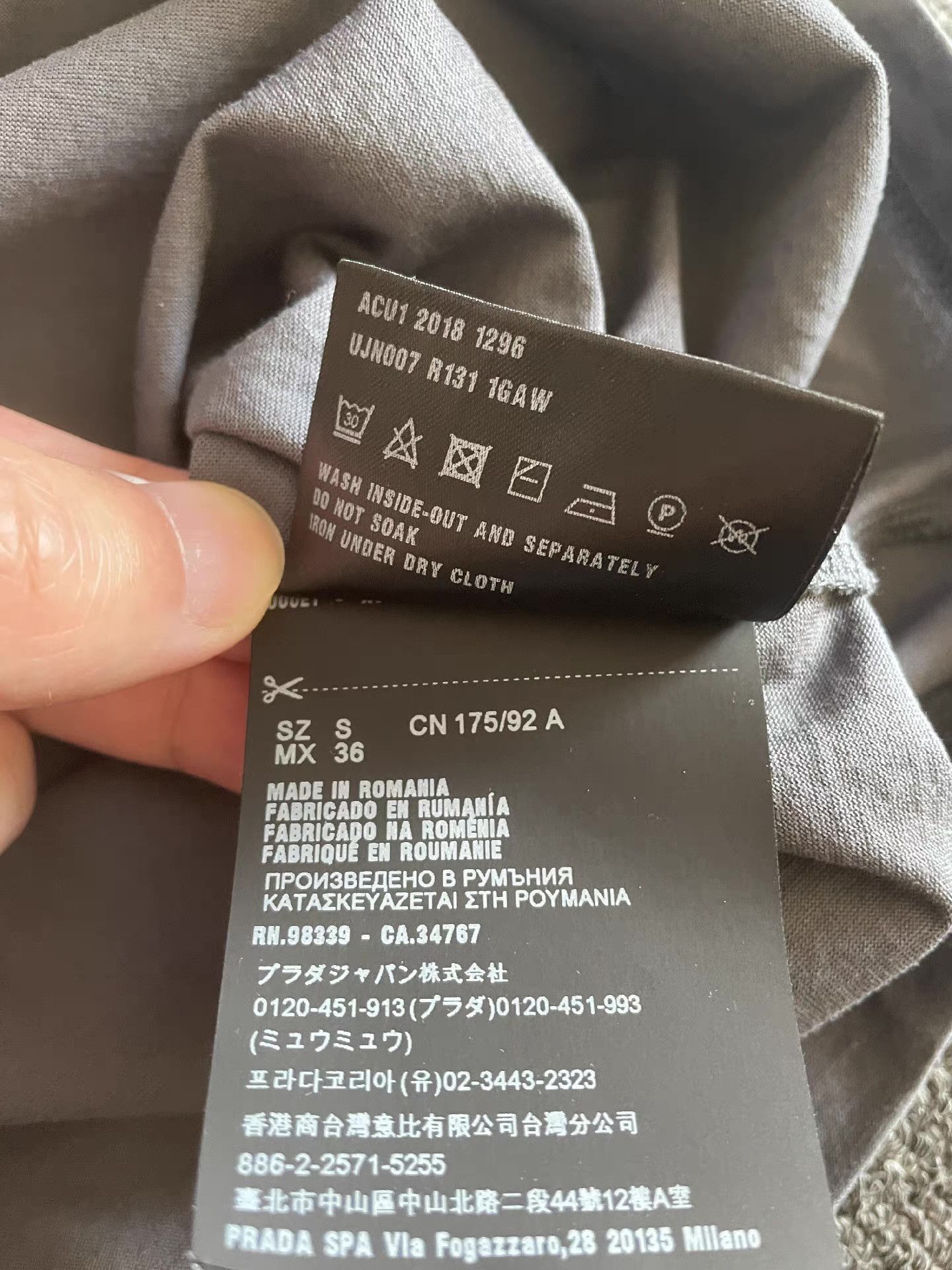Prada Prada grey short-sleeve polo shirt. Q4 Size US S / EU 44-46 / 1 - 7 Thumbnail