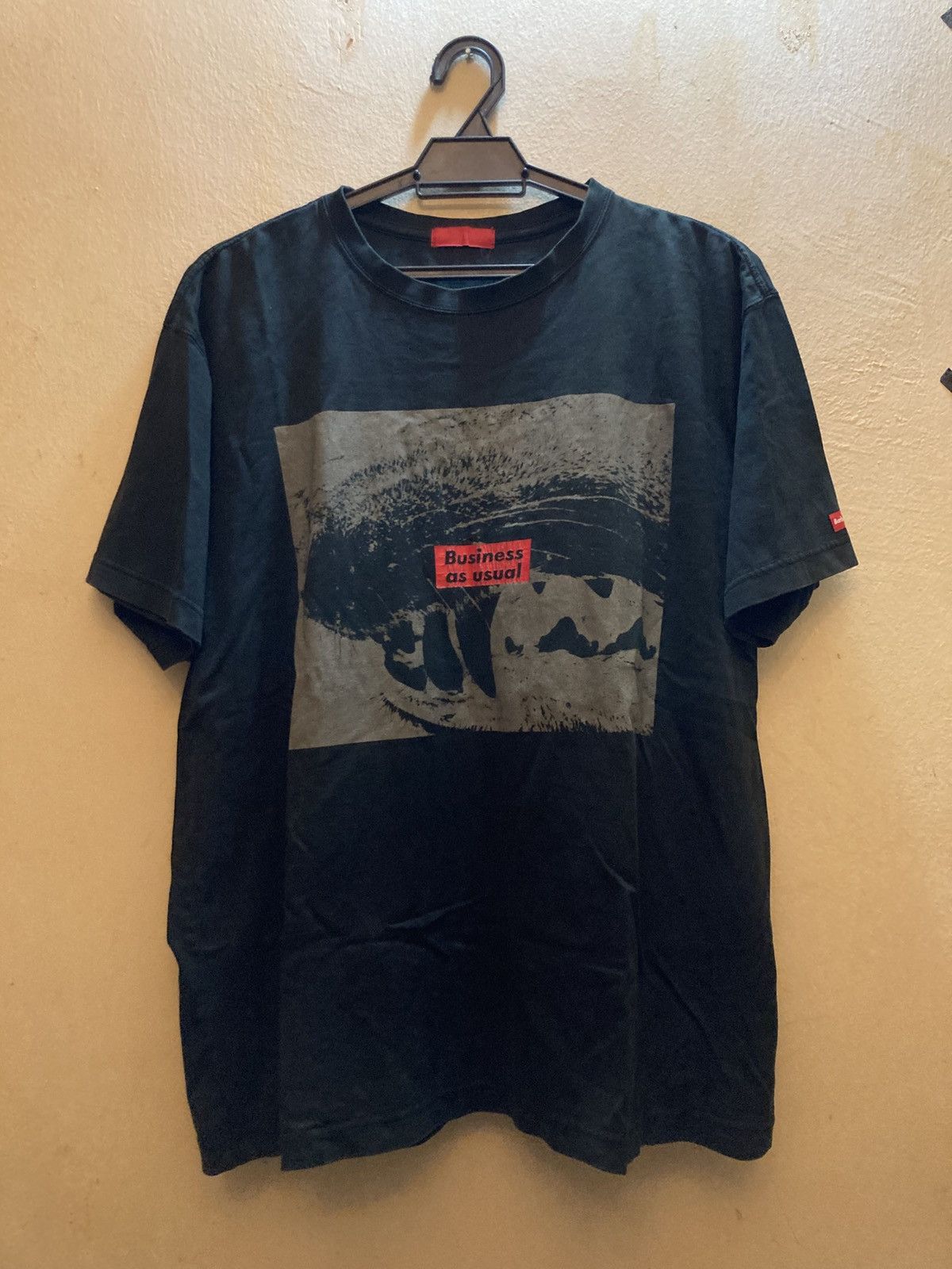 Barbara Kruger × Uniqlo × Vintage Vintage Barbara Kruger Tshirt Size US M / EU 48-50 / 2 - 1 Thumbnail