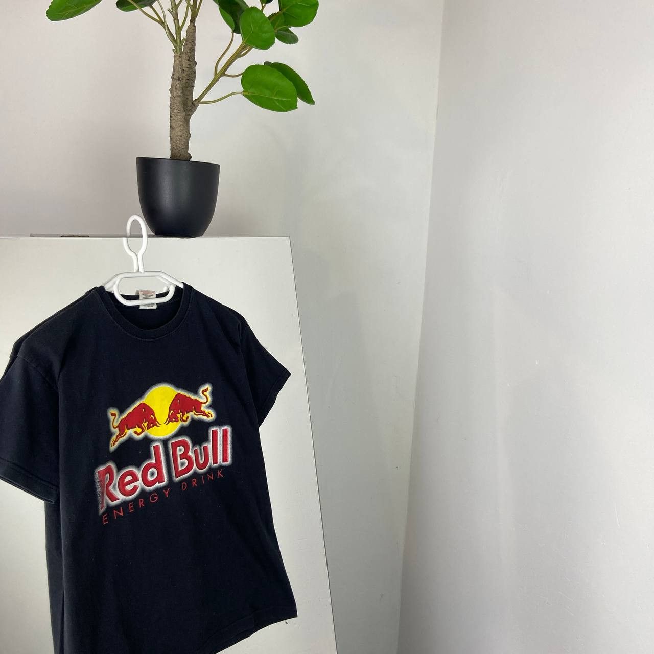 Red Bull Red Bull Vintage Y2K Big Logo Racing T-Shirt Size US XS / EU 42 / 0 - 1 Thumbnail