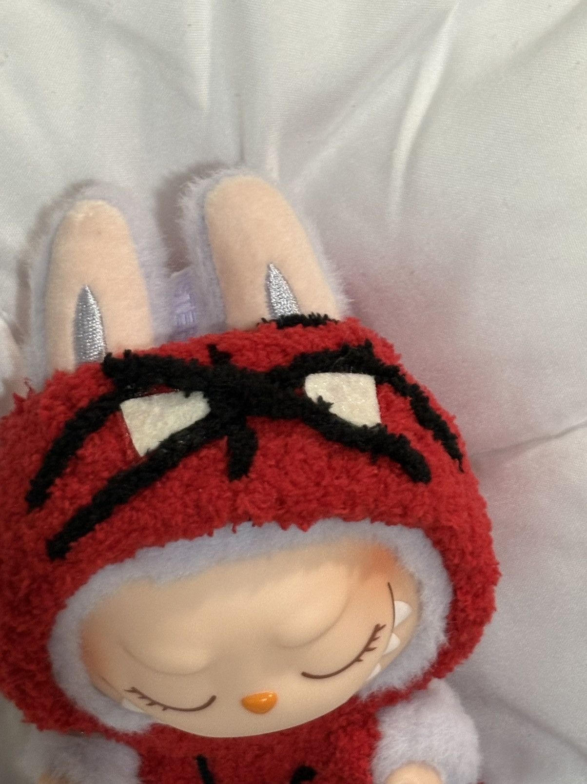 POP MART Spider-Man Clothes for Labubu V1 V2 V3 HANDMADE Size ONE SIZE - 3 Thumbnail