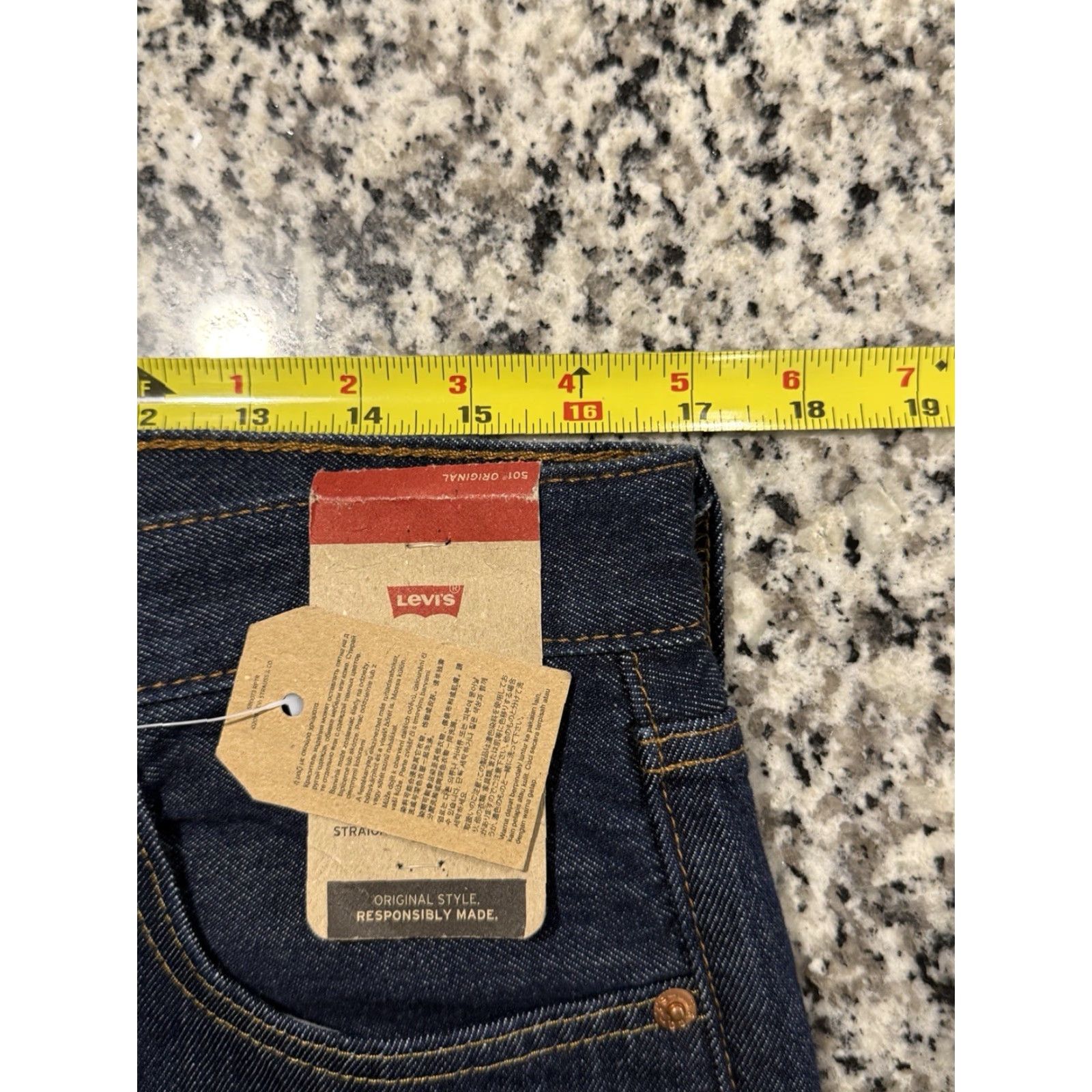 Levi's VINTAGE Levi's 501XX Jeans Straight Leg Button Fly Blue Denim 34x31 90s Mens Size US 34 / EU 50 - 3 Thumbnail