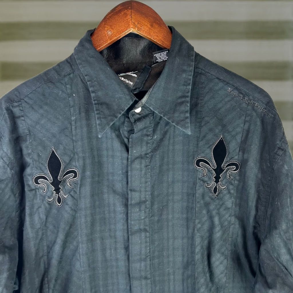 Fender Fender Custom Shop Rock & Roll Religion Shirt Mens XL Black Fleur De Lis Embroidered Studded Button-Up Collared Long Sleeve Gothic Concert Wear Size US XL / EU 56 / 4 - 1 Thumbnail