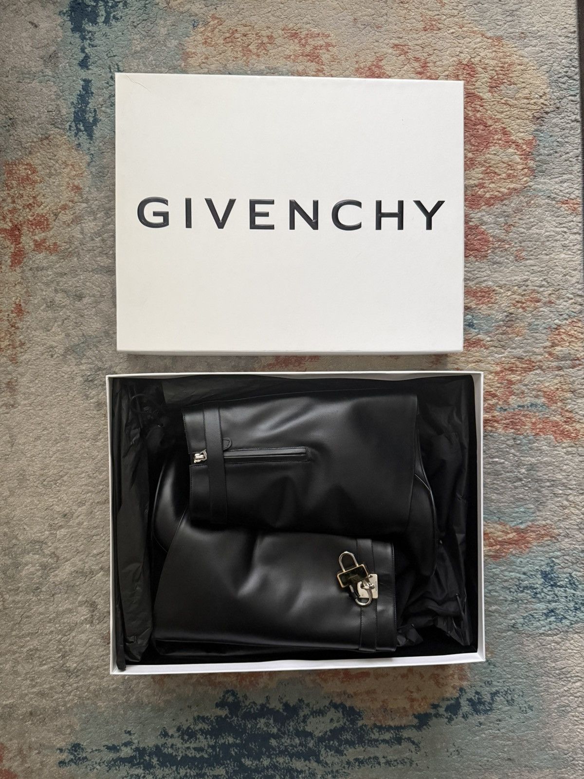 Givenchy Givenchy Shark Lock Black Leather Ankle Boots Size US 9 / IT 39 - 1 Thumbnail