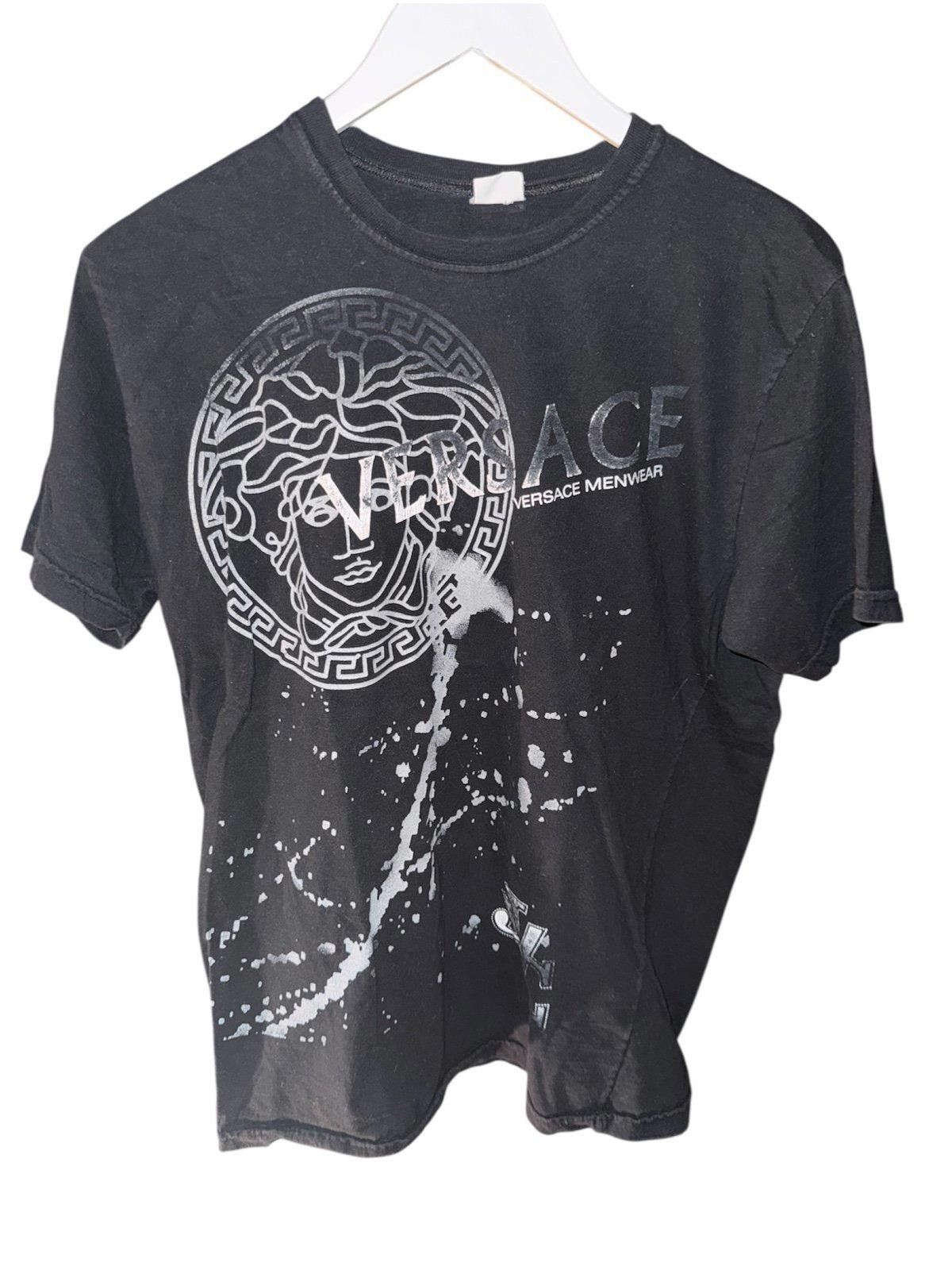 Versace VNTG 90s Y2K Versace Sport Art Tee Shirt Rare Sz M Size US M / EU 48-50 / 2 - 1 Thumbnail