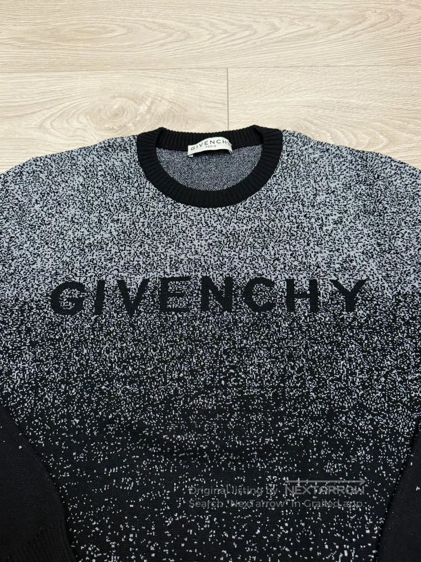 Givenchy Givenchy Sparkling Gradient Sweater. Size XS / US 0-2 / IT 36-38 - 2 Thumbnail