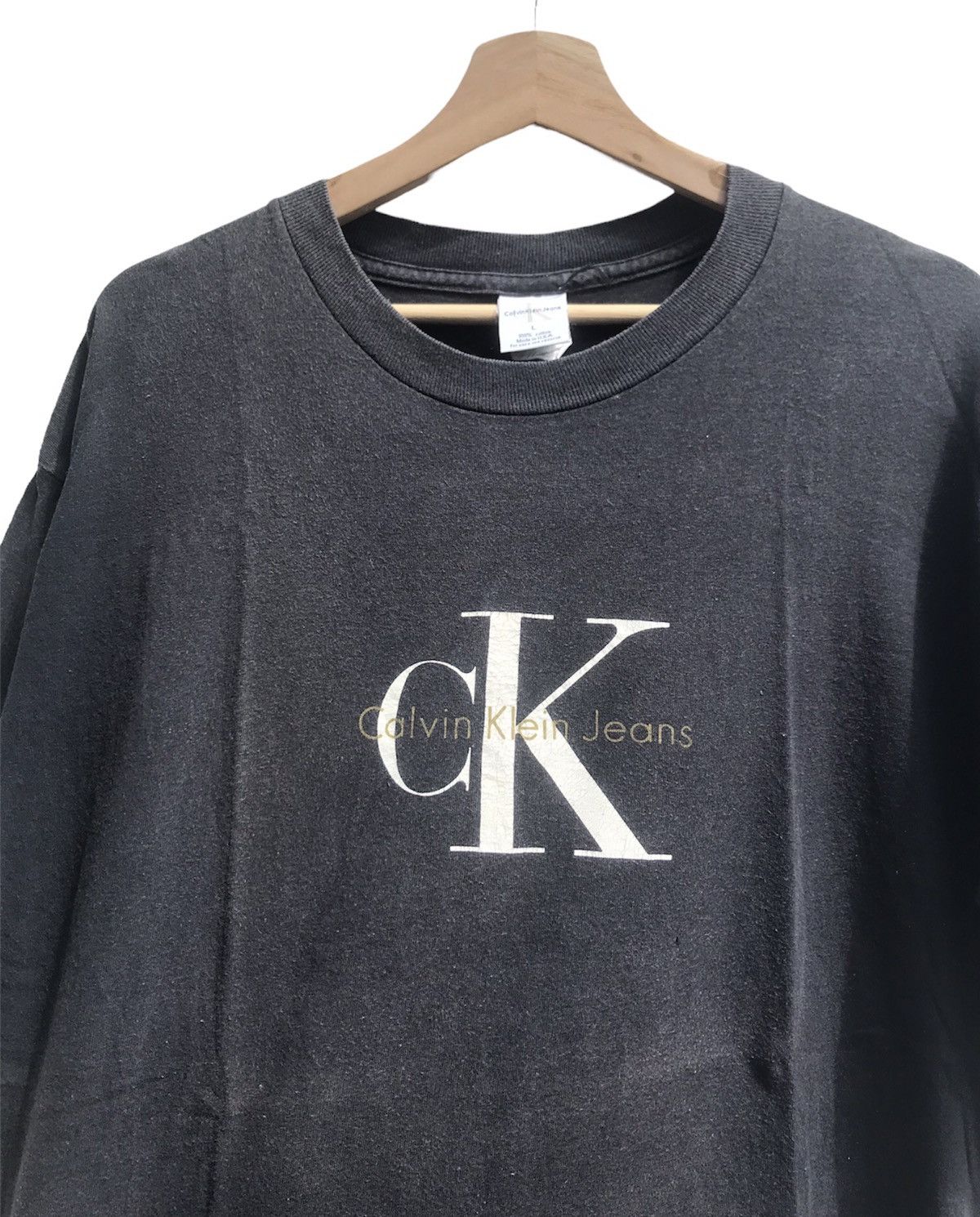Calvin Klein × Vintage Vintage Faded Calvin Klein Made in USA T Shirt Size US L / EU 52-54 / 3 - 3 Thumbnail