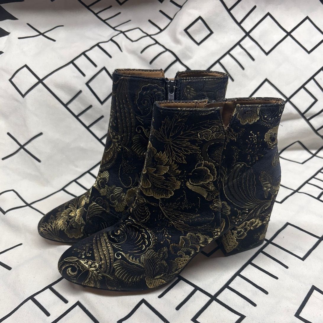 Franco Sarto Franco Sarto Jubilee 2 Tapestry Brocade Paisley Booties Size US 8.5 / IT 38.5 - 3 Thumbnail