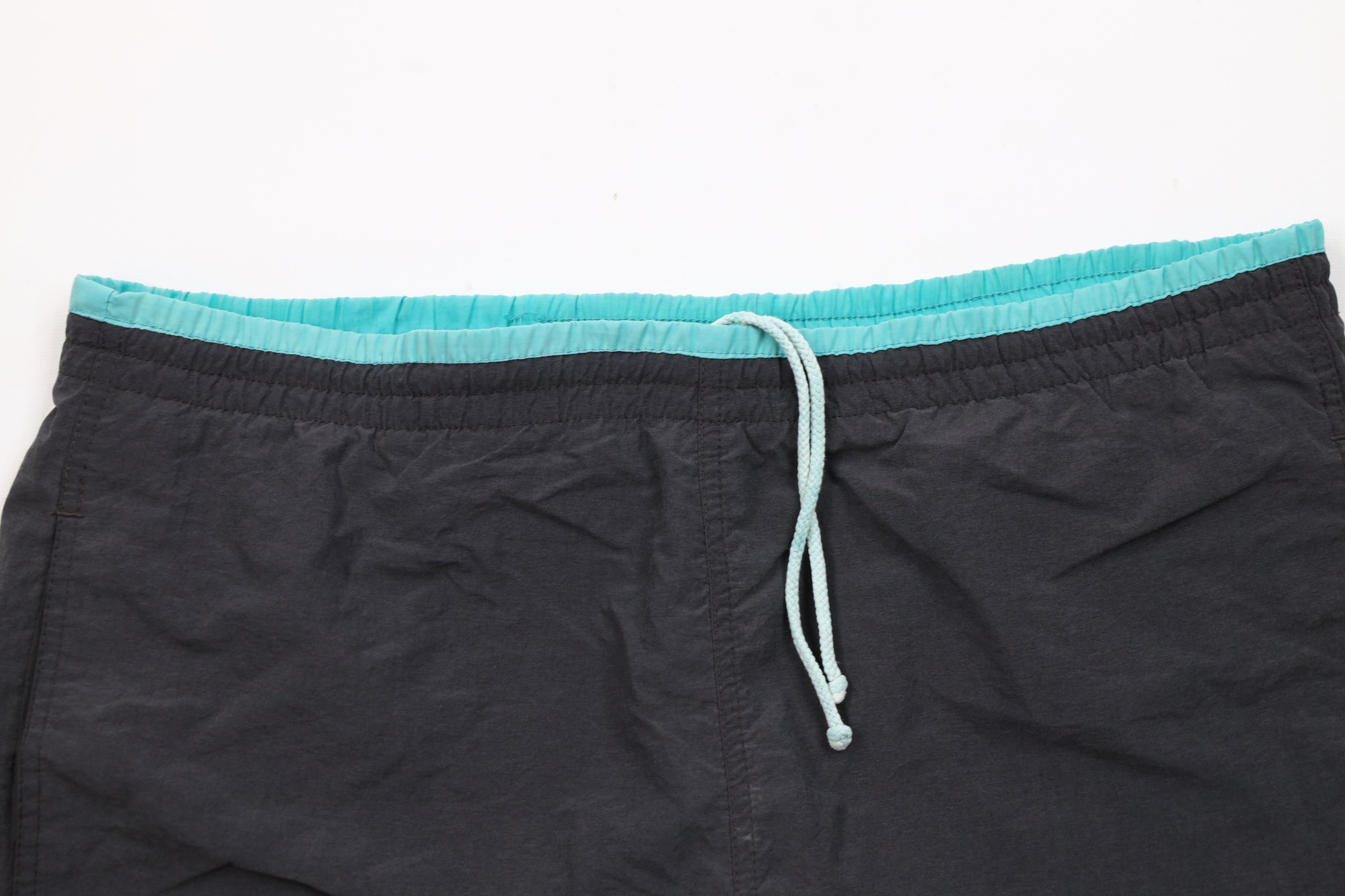Vintage Vintage 90s Hobie Surfing Out Lined Swim Trunks Shorts Black Size US 36 / EU 52 - 2 Thumbnail
