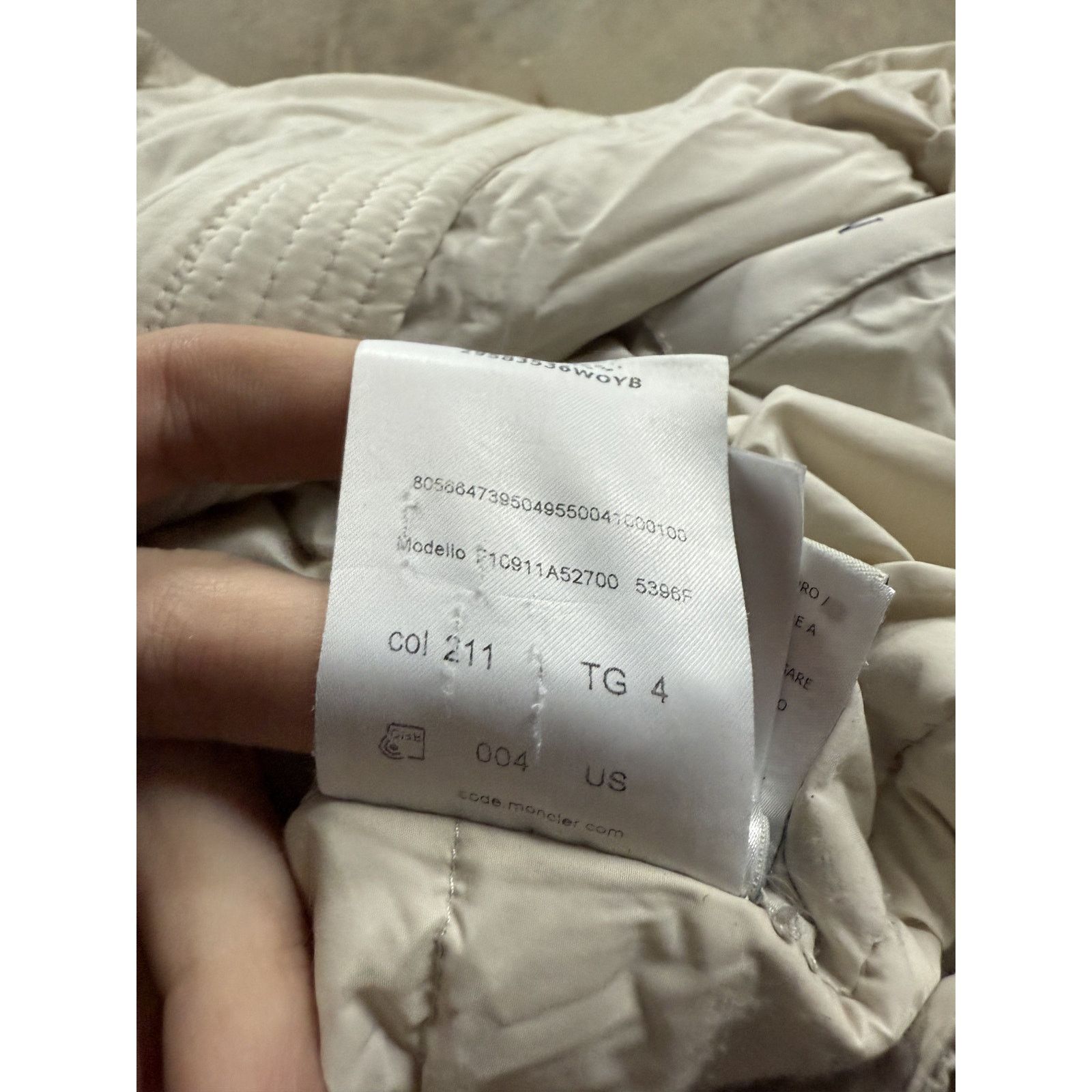 Moncler Moncler Light Jacket White Used 4 (XL) Size US XL / EU 56 / 4 - 9 Thumbnail