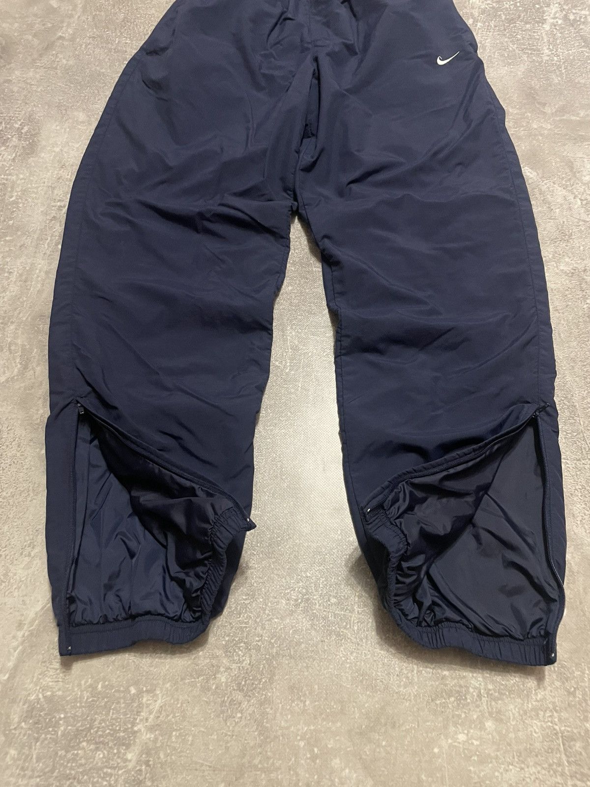 Nike Vintage Nike Parachute Nylon Track Pants Navy Blue Size M Size US 32 / EU 48 - 4 Thumbnail