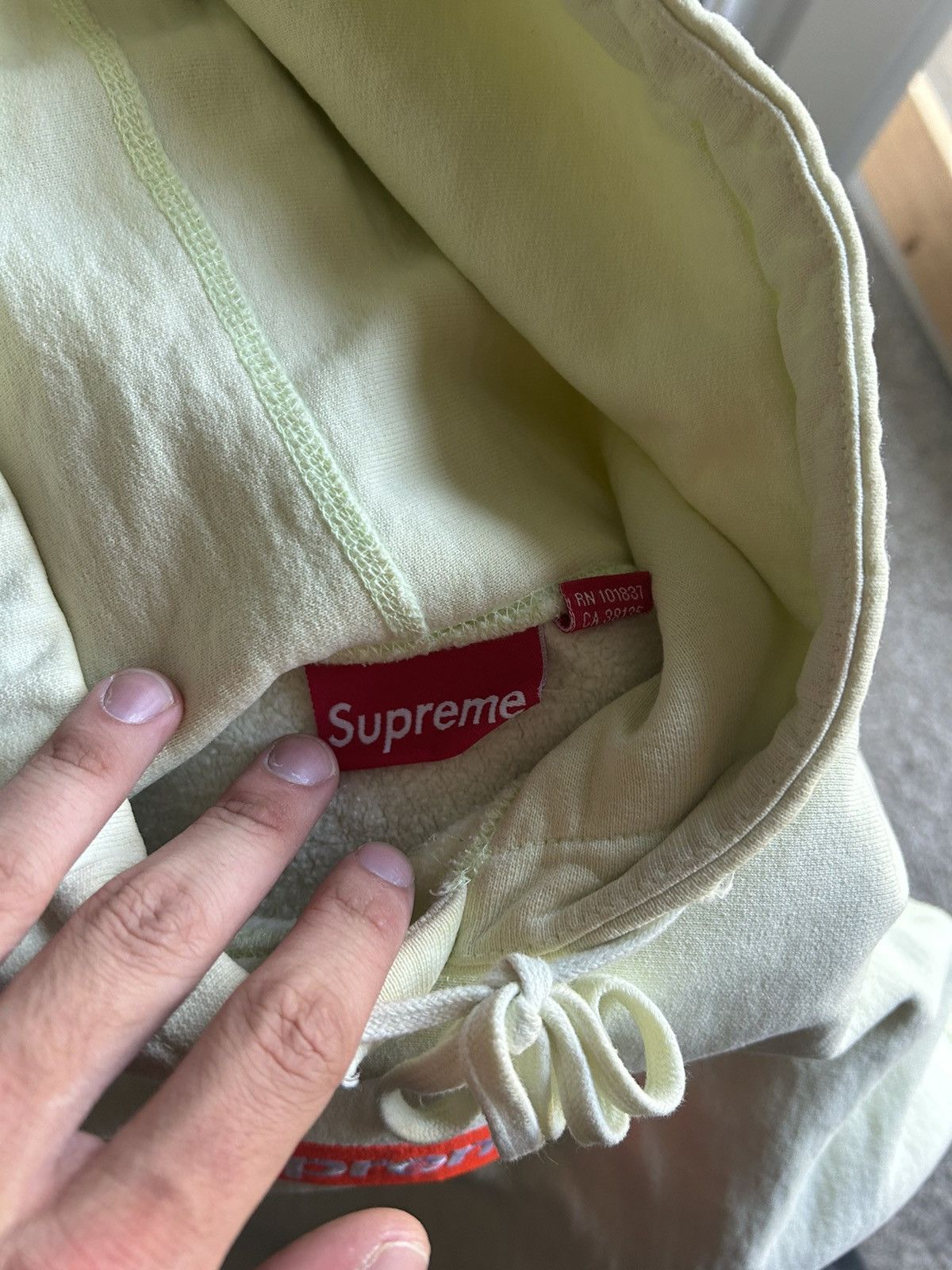 Supreme Supreme Box Logo Size US M / EU 48-50 / 2 - 4 Thumbnail