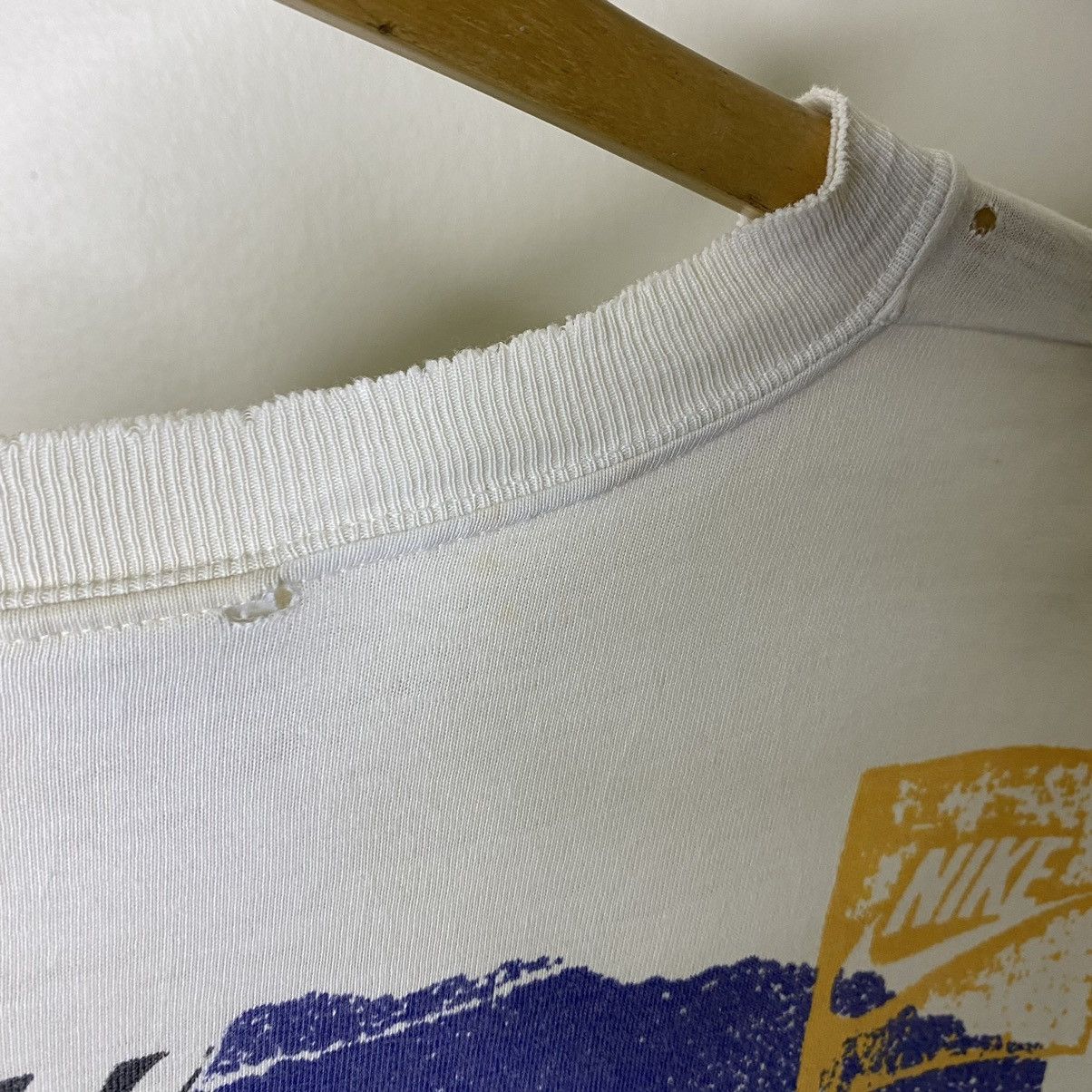 Jordan Brand × Nike × Vintage Vintage 1990s Nike Michael Jordan Distressed Tee Size US L / EU 52-54 / 3 - 6 Thumbnail