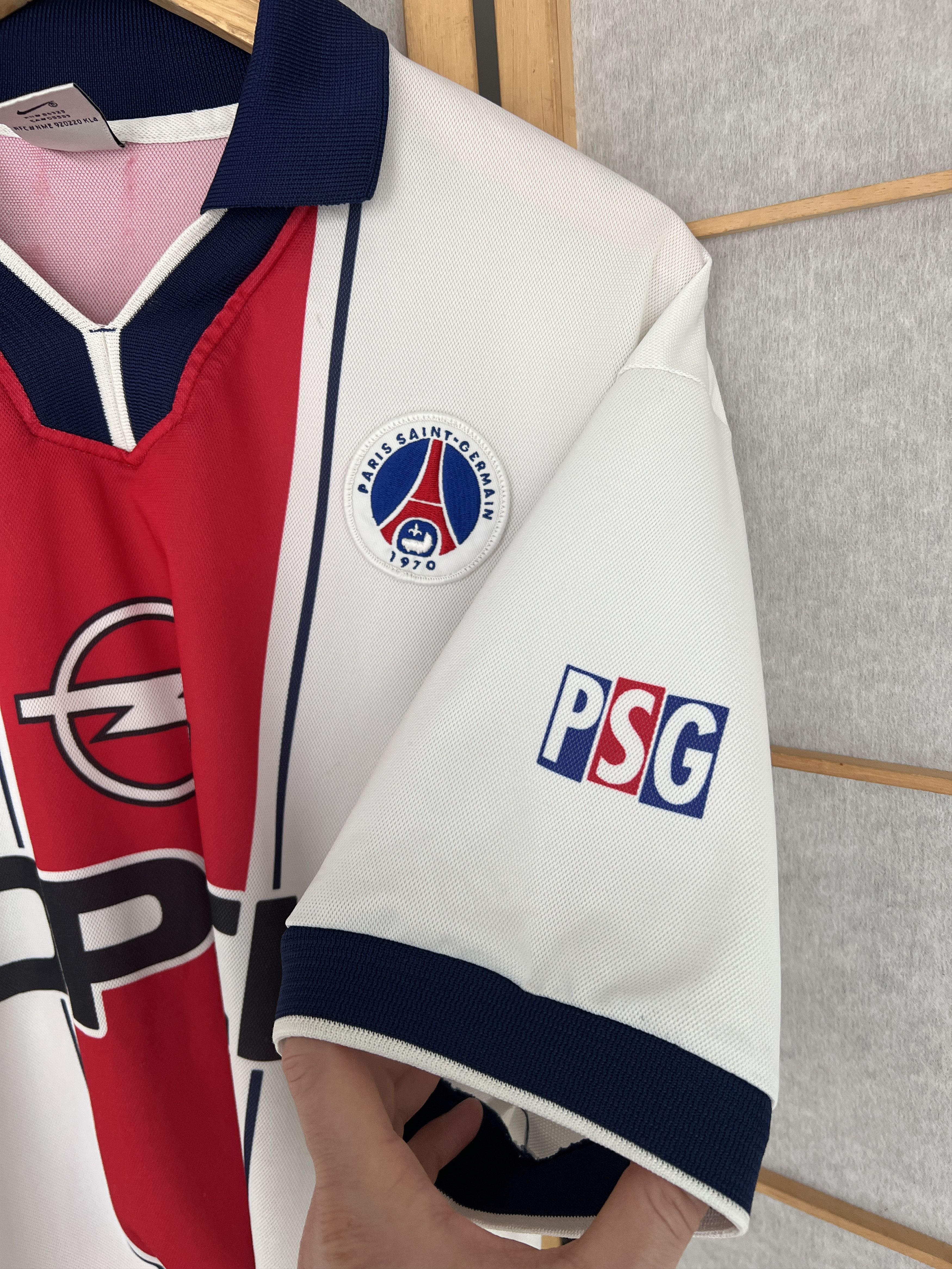 Nike Iconic! Nike FC PSG 1997 away football jersey archive kit L Size US L / EU 52-54 / 3 - 14 Thumbnail