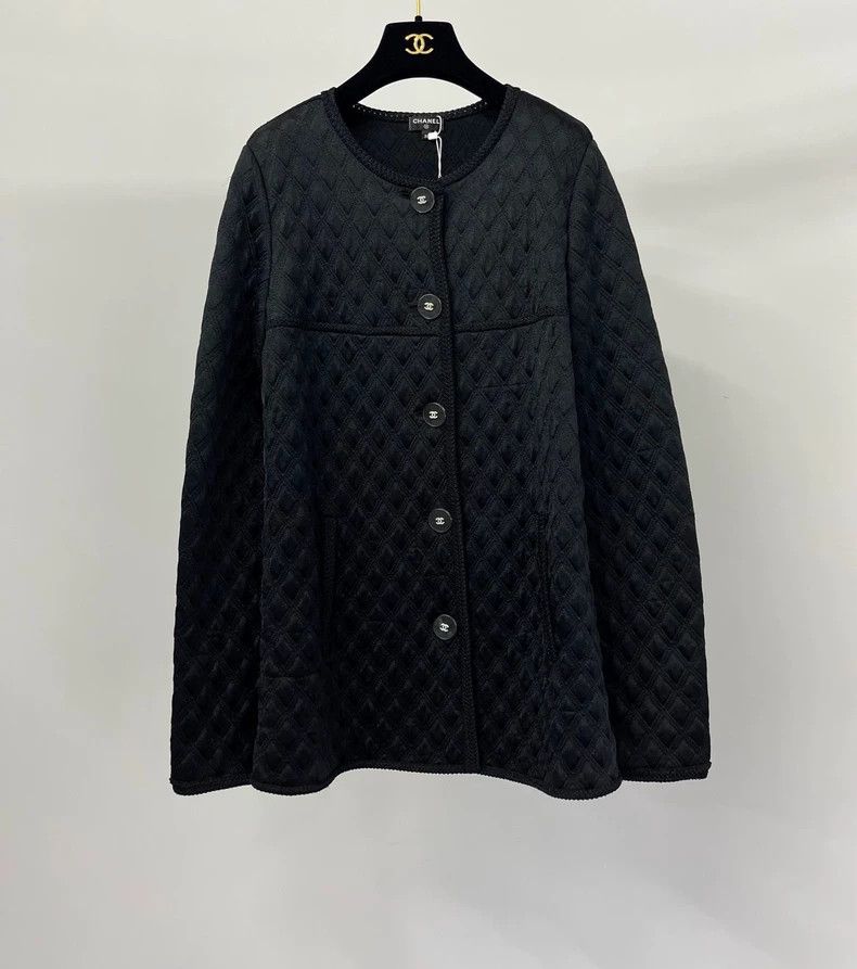 Chanel Chanel Metiers D'Art Black Quilted Coat Size US M / EU 48-50 / 2 - 1 Thumbnail