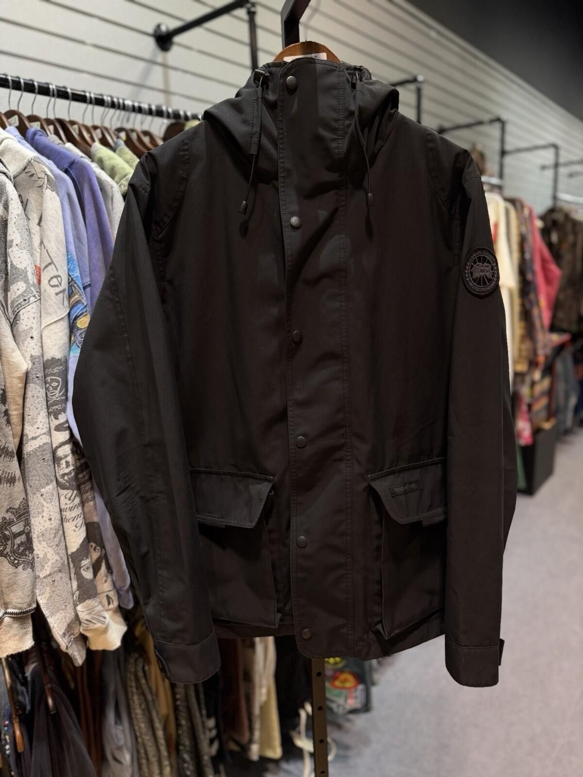 Canada Goose Canada Goose Lockeport Jacket Size Large 100% Authentic Size US L / EU 52-54 / 3 - 5 Thumbnail