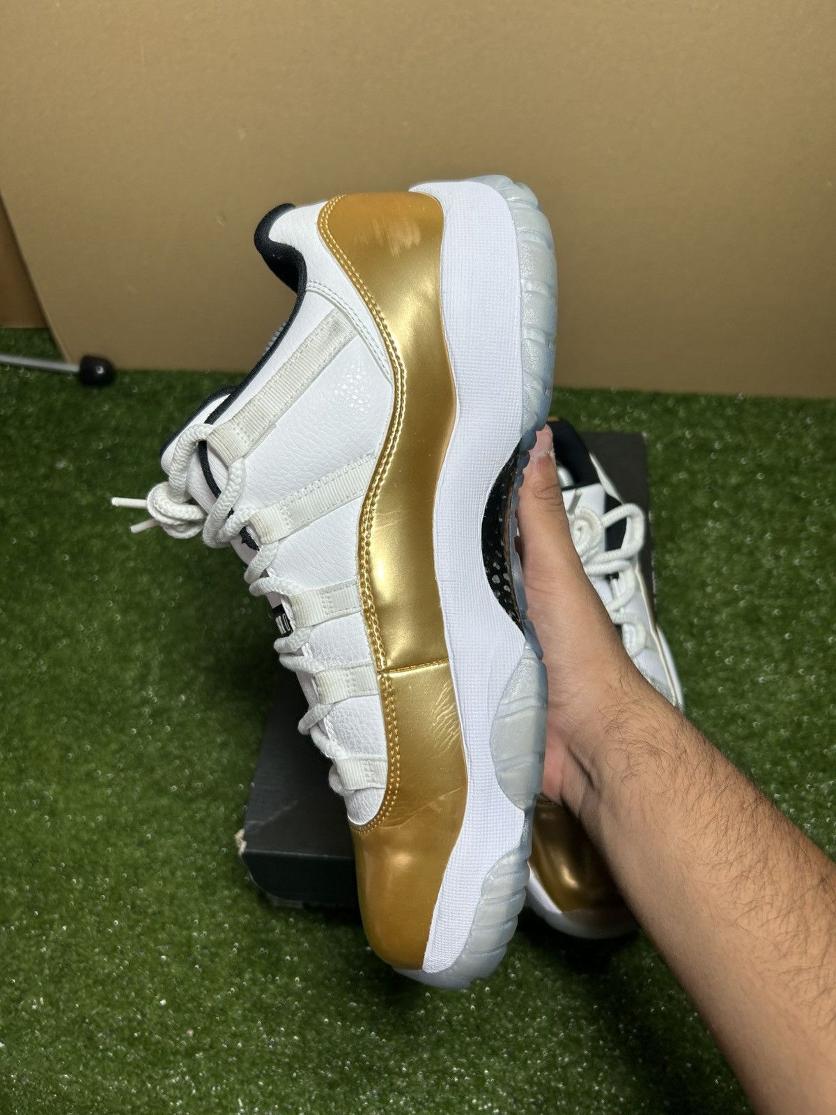 Jordan Brand Jordan 11 low closing ceremony Size US 10.5 / EU 43-44 - 7 Thumbnail