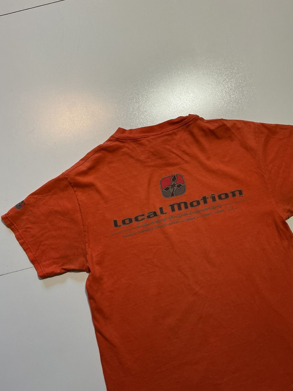 Other Vintage Local Motion International Hawaii Orange T-Shirt Size US M / EU 48-50 / 2 - 5 Thumbnail