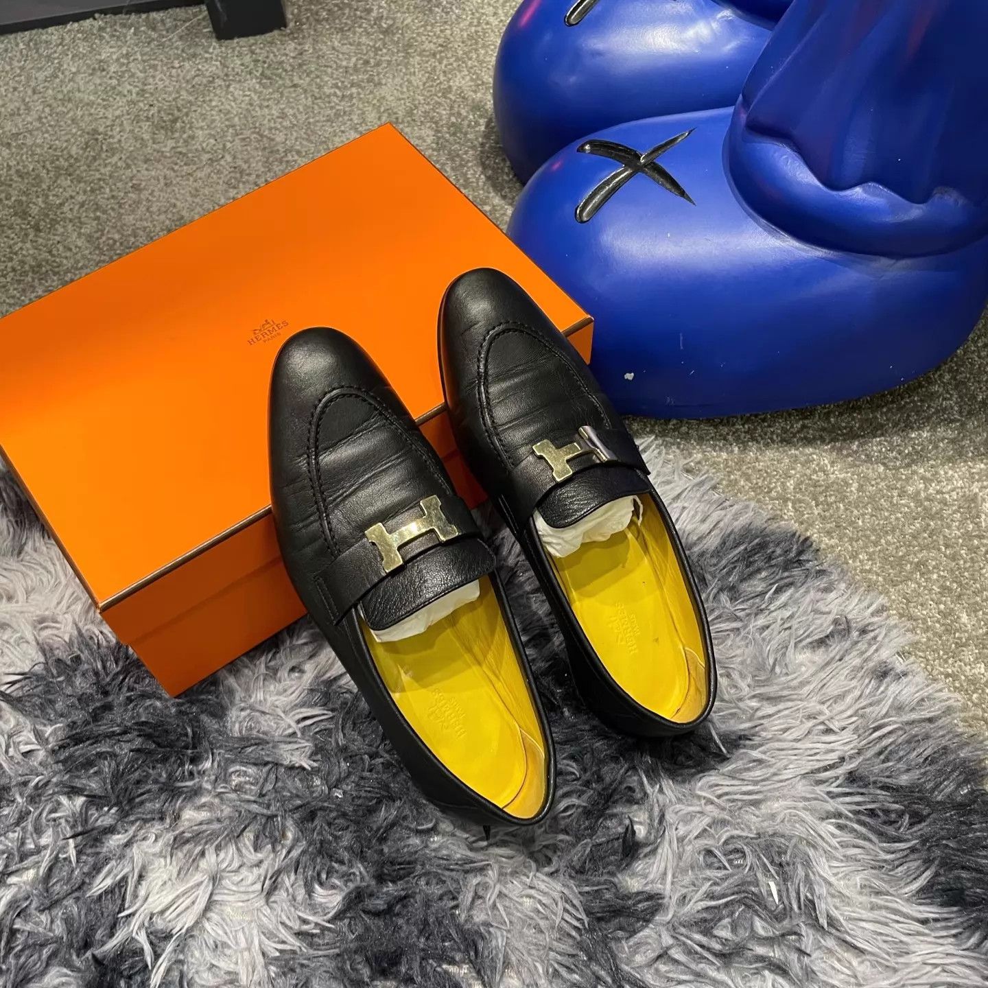 Hermes HERMES Black Leather Gold Accent Loafer 39 Size US 8.5 / IT 38.5 - 5 Thumbnail