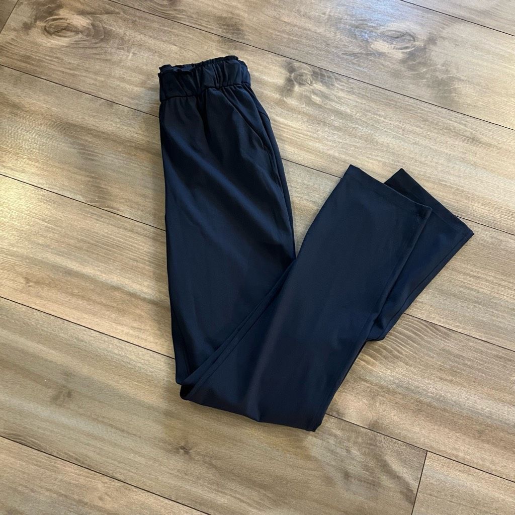 Lululemon Lululemon Stretch Luxtreme Dark Navy Casual Pants Women 2 Size 26" / US 2 / IT 38 - 2 Thumbnail