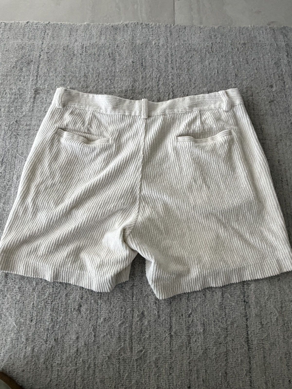 Orlebar Brown Orlebar Brown beige shorts Size US 30 / EU 46 - 8 Thumbnail
