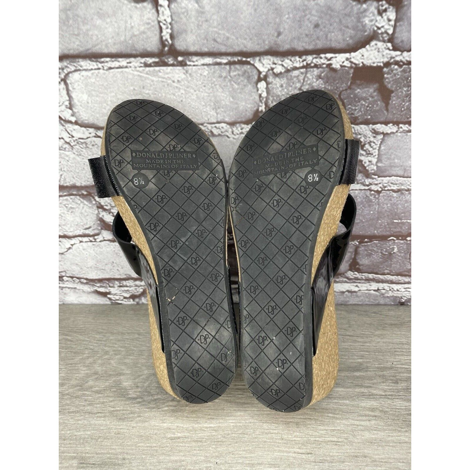 Donald Pliner Donald J. Pliner Gallo Black Patent Leather Toe Cork Wedge S Size US 8.5 / IT 38.5 - 8 Thumbnail