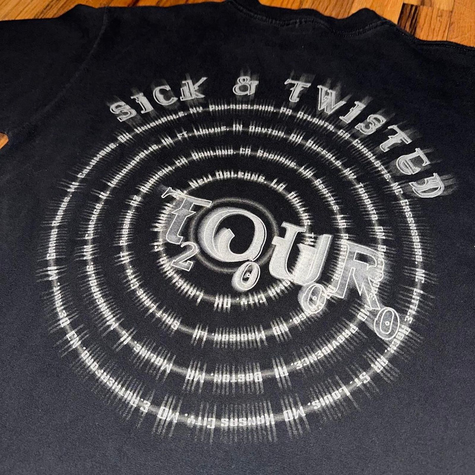 Alstyle × Band Tees × Vintage Vintage 2000 KORN Sick And Twisted Tour Band T Shirt size M Size US M / EU 48-50 / 2 - 4 Thumbnail