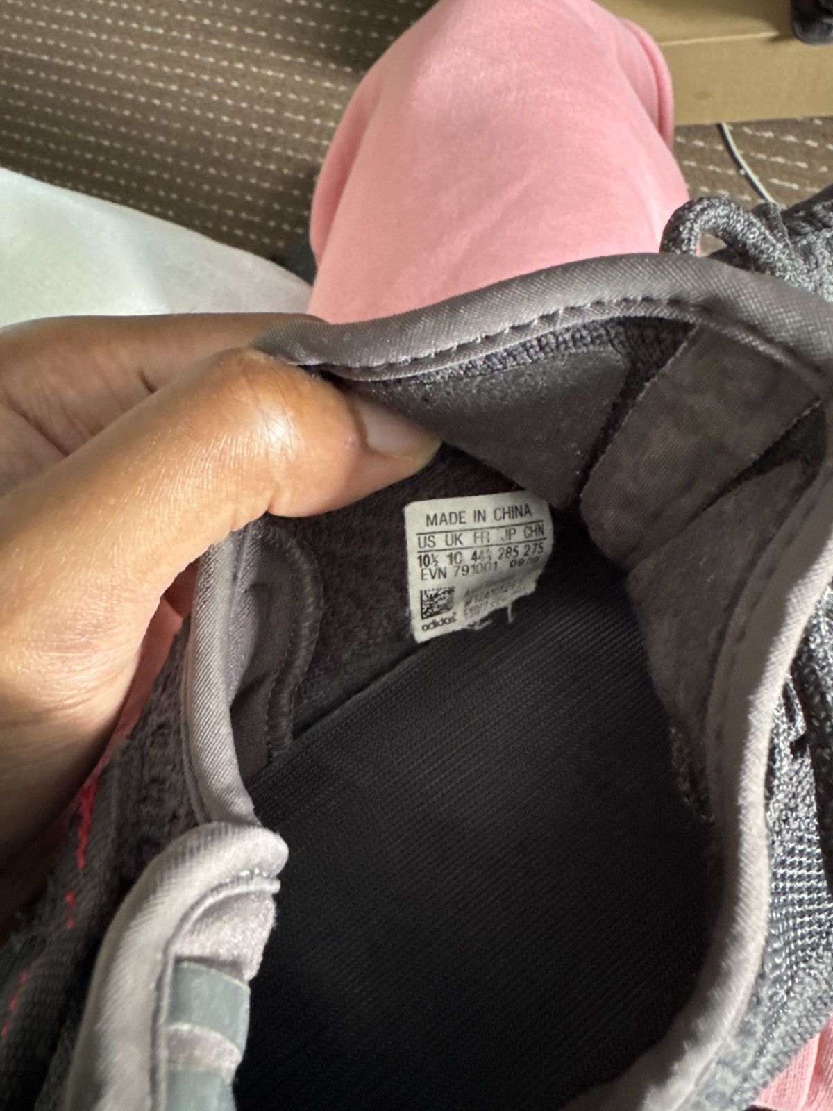 Yeezy Adidas Yeezy Boost 350 v2 black none reflective Size US 10.5 / EU 43-44 - 5 Thumbnail