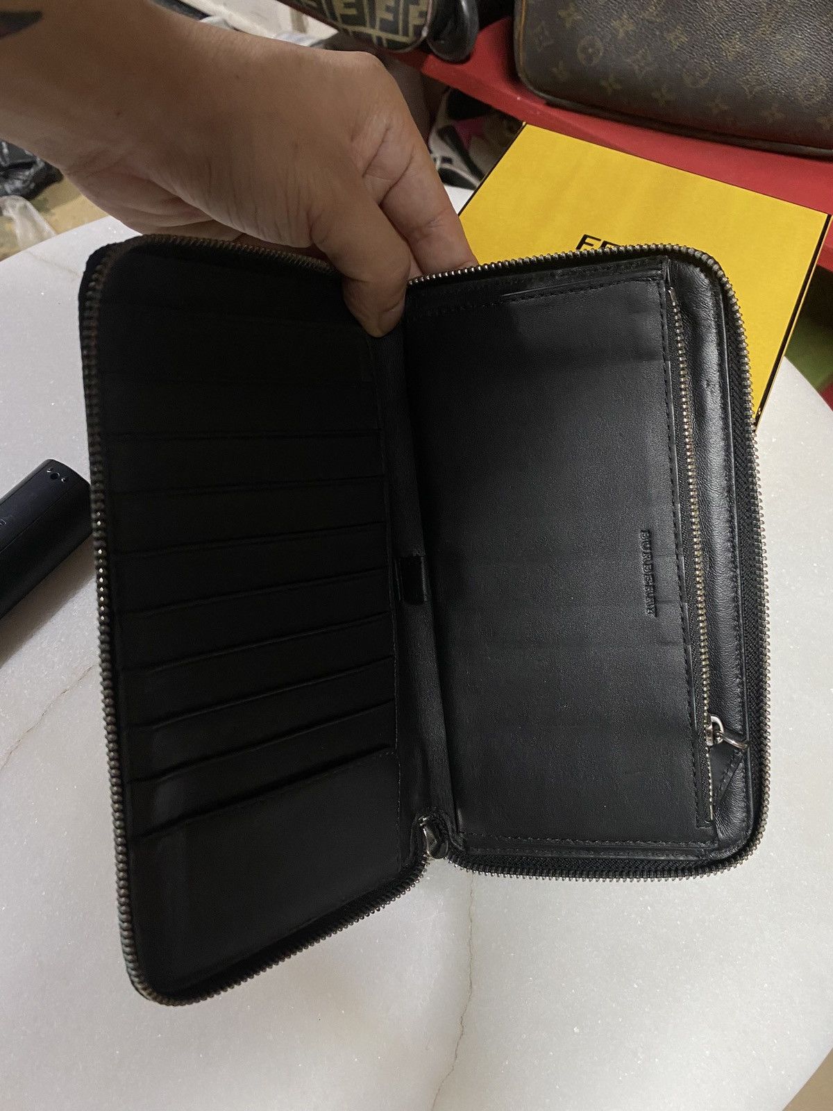 Burberry Burberry Plaid Blue Long Leather Wallet Preowned Size ONE SIZE - 4 Thumbnail