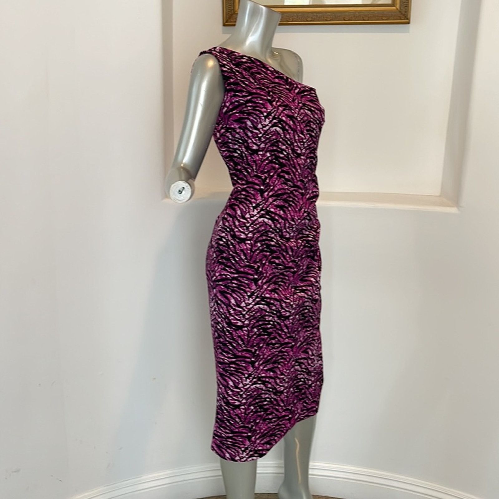 Chiara Boni Chiara Boni One Shoulder Purple Zebra Bodycon Dress 8 Size M / US 6-8 / IT 42-44 - 12 Thumbnail