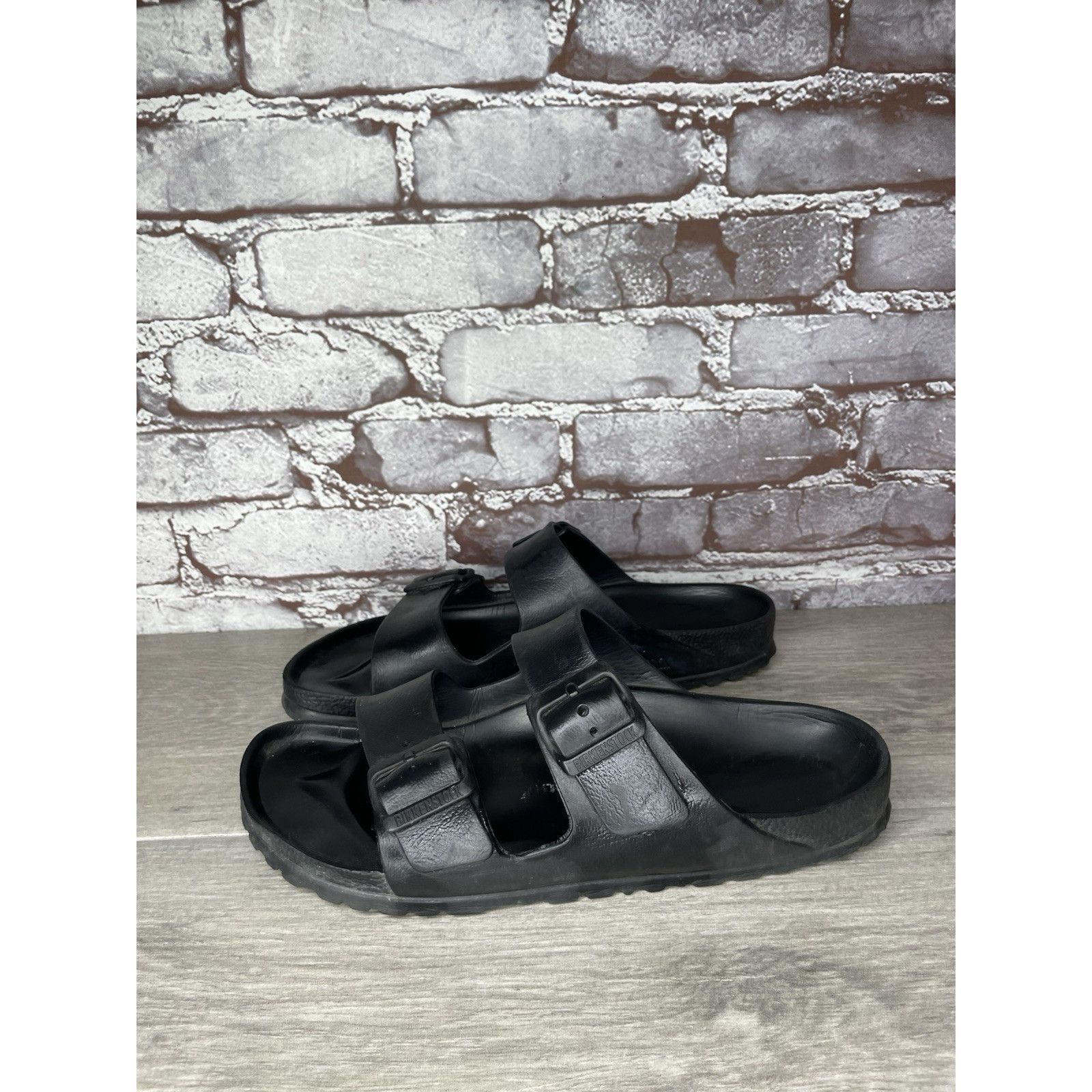 Birkenstock Birkenstock Arizona Essentials EVA Black Foam Slides Sandals Size US 7.5 / IT 37.5 - 15 Thumbnail